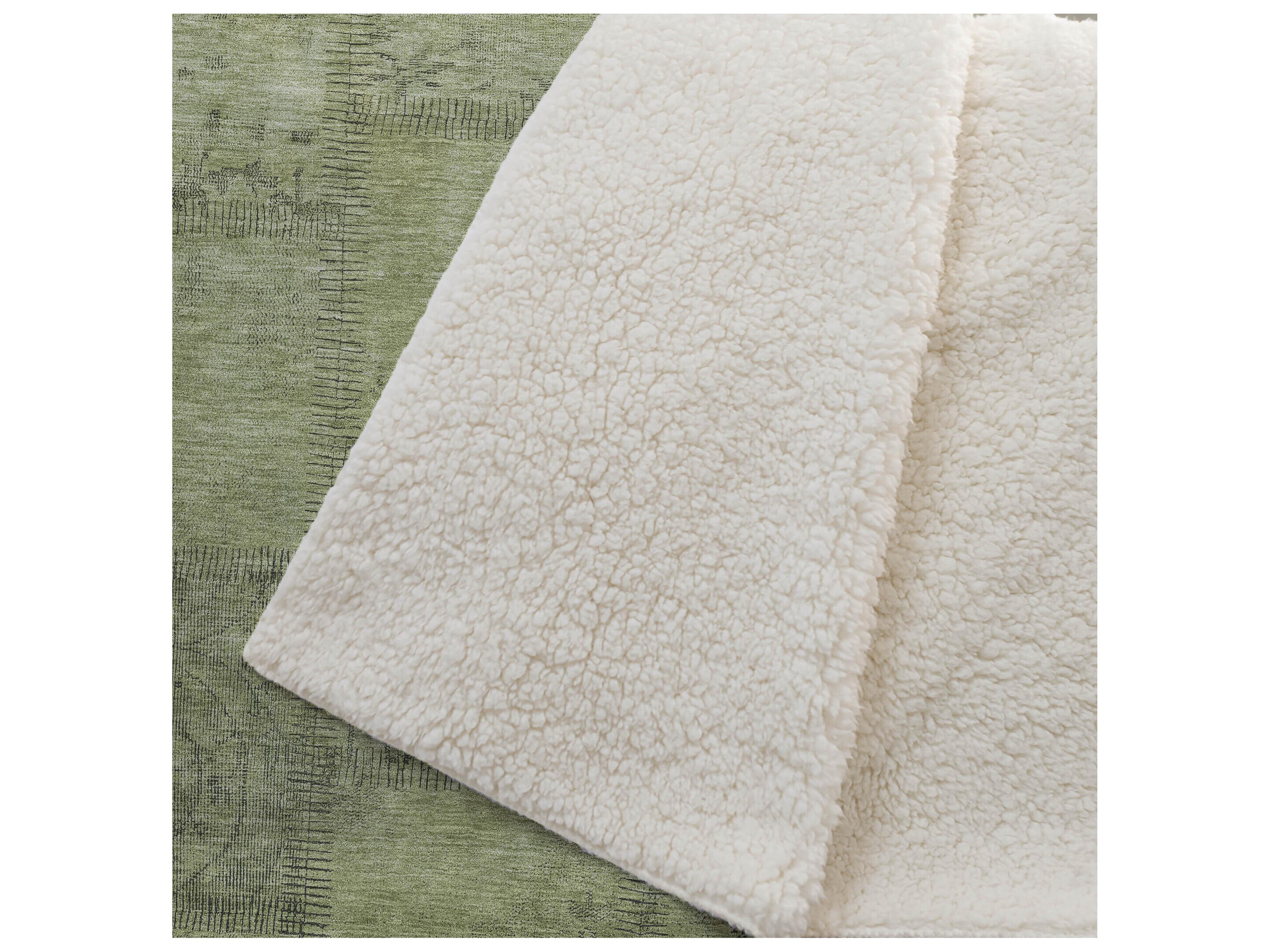 Dalyn Sherpa Green Polyester Throw