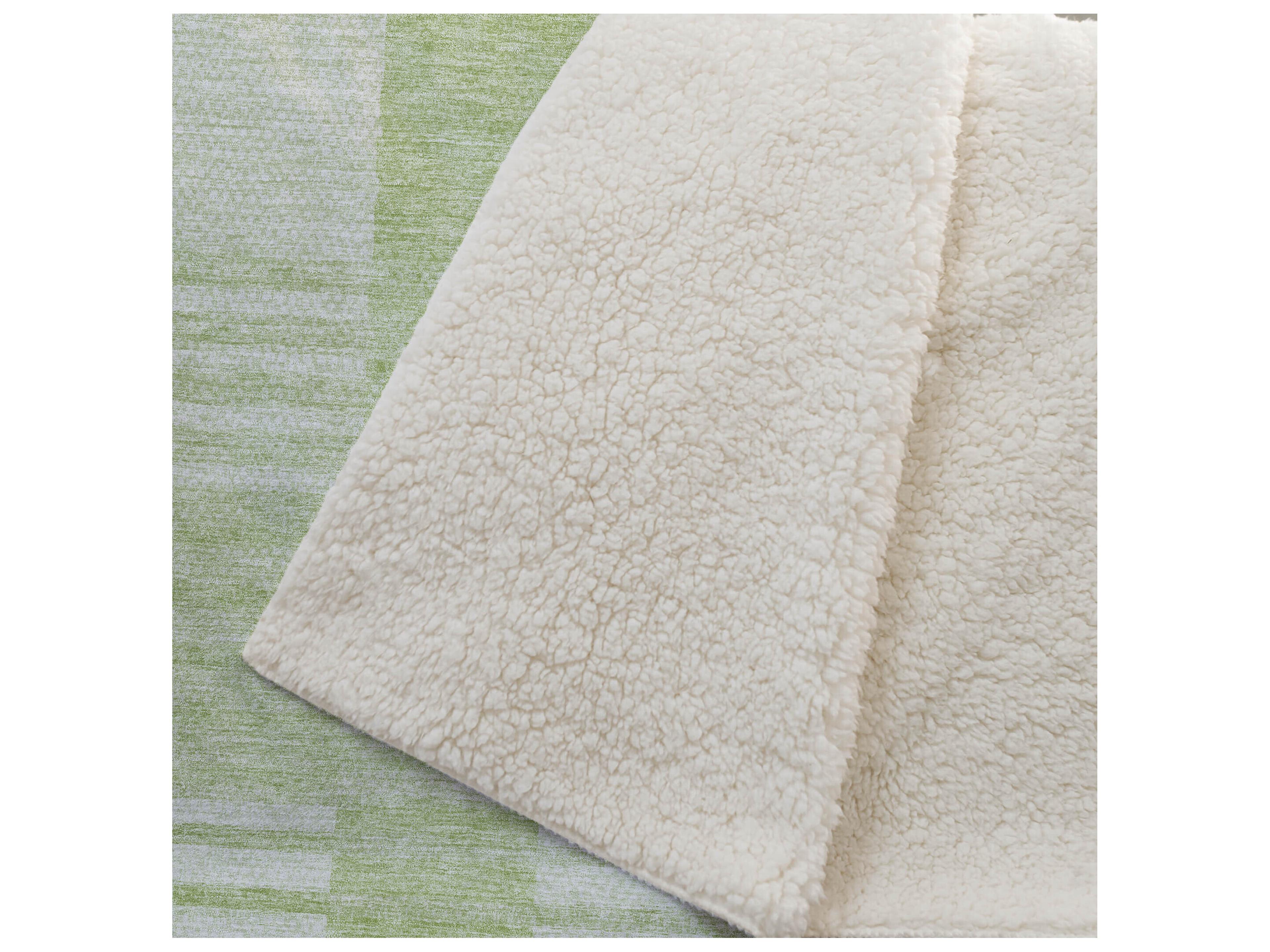Dalyn Sherpa Green Polyester Throw