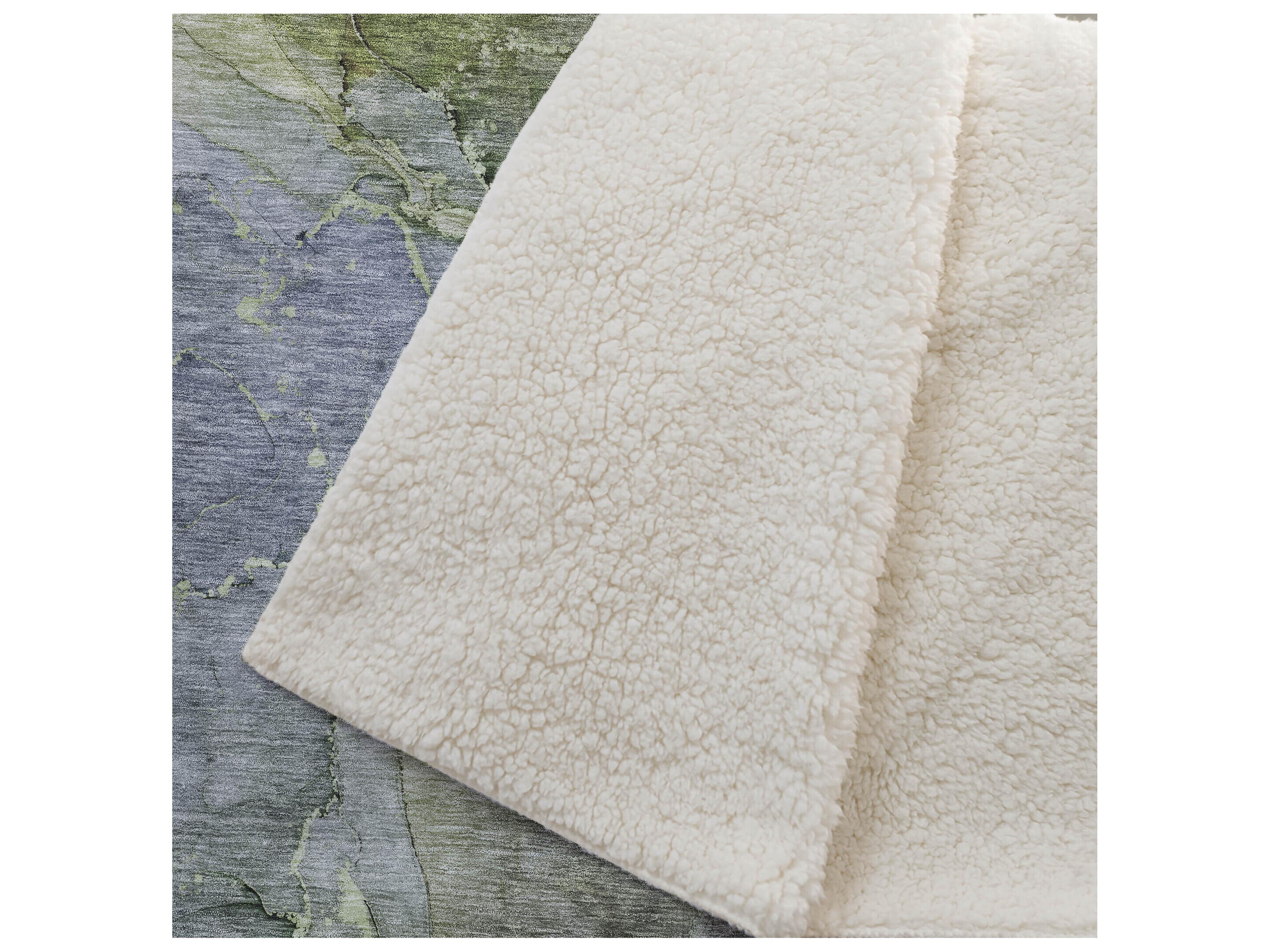 Dalyn Sherpa Green Polyester Throw