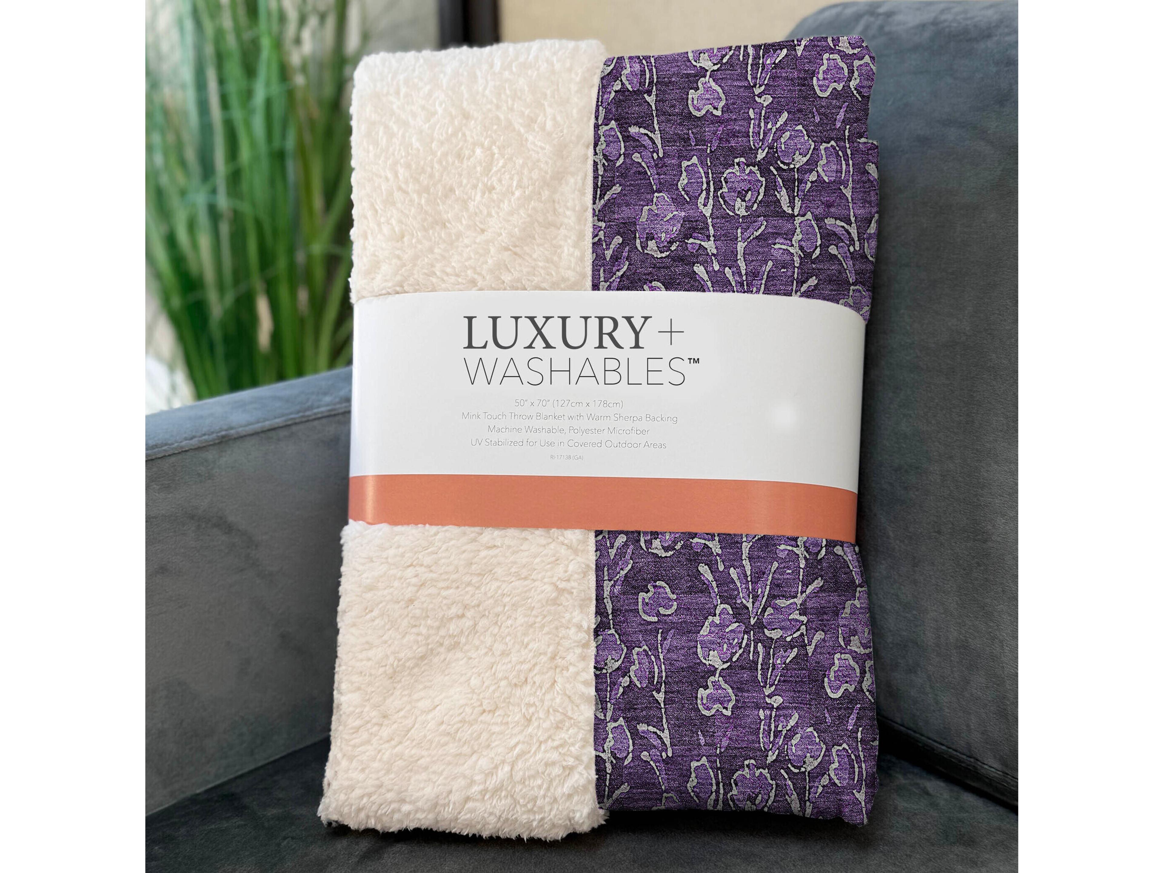 Dalyn Sherpa Purple Polyester Throw