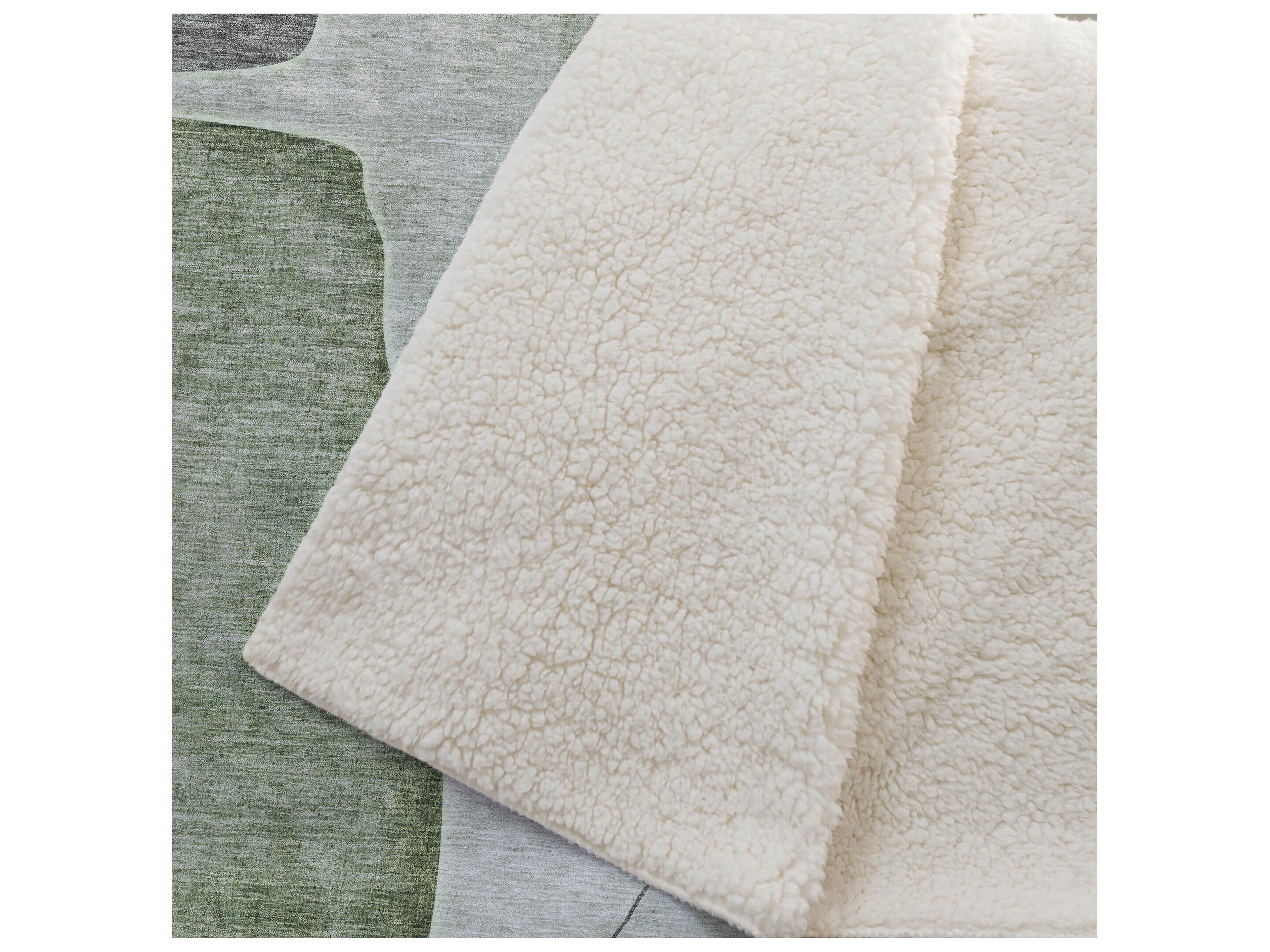 Dalyn Sherpa Green Polyester Throw