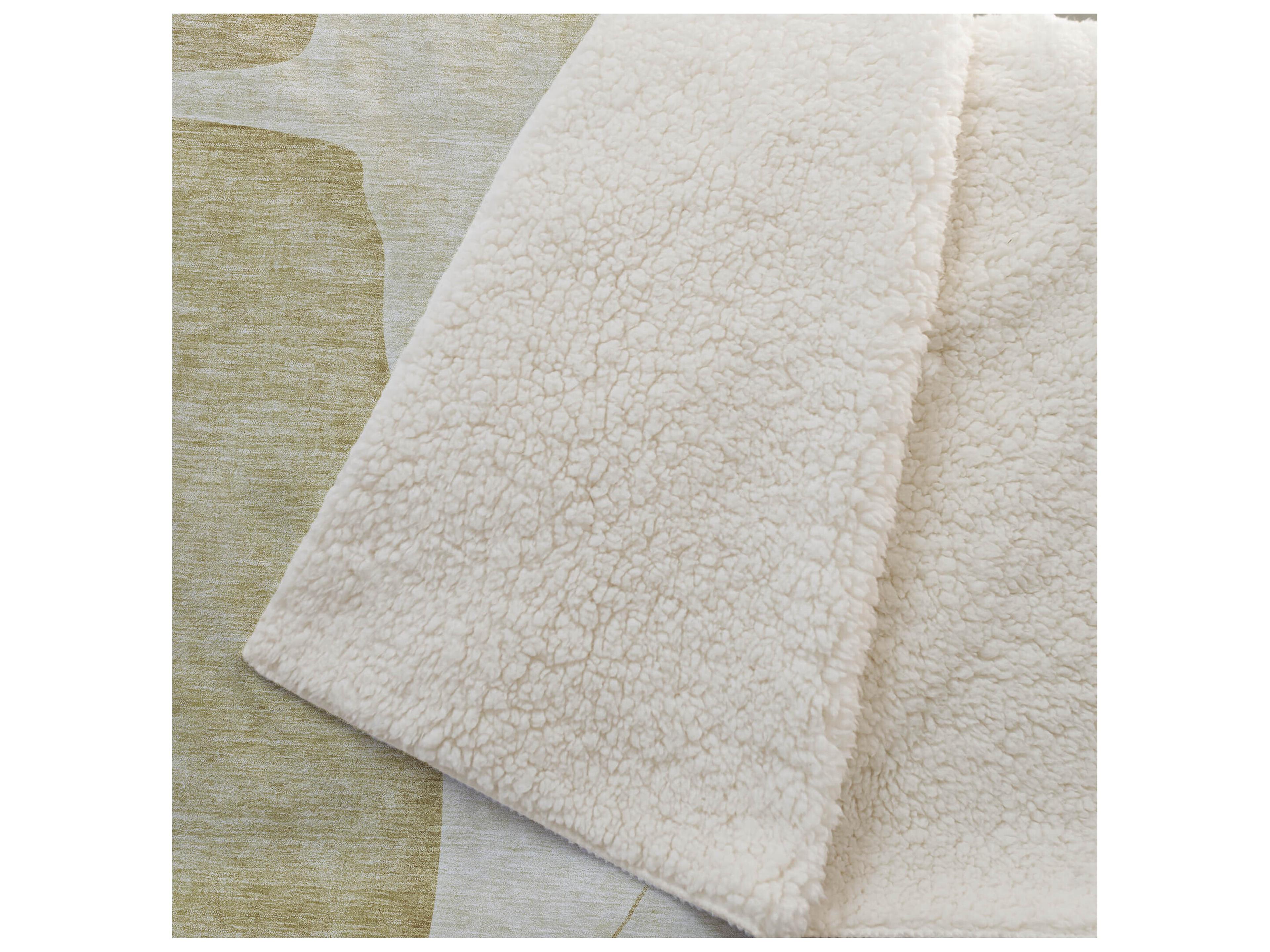 Dalyn Sherpa Gold Polyester Throw