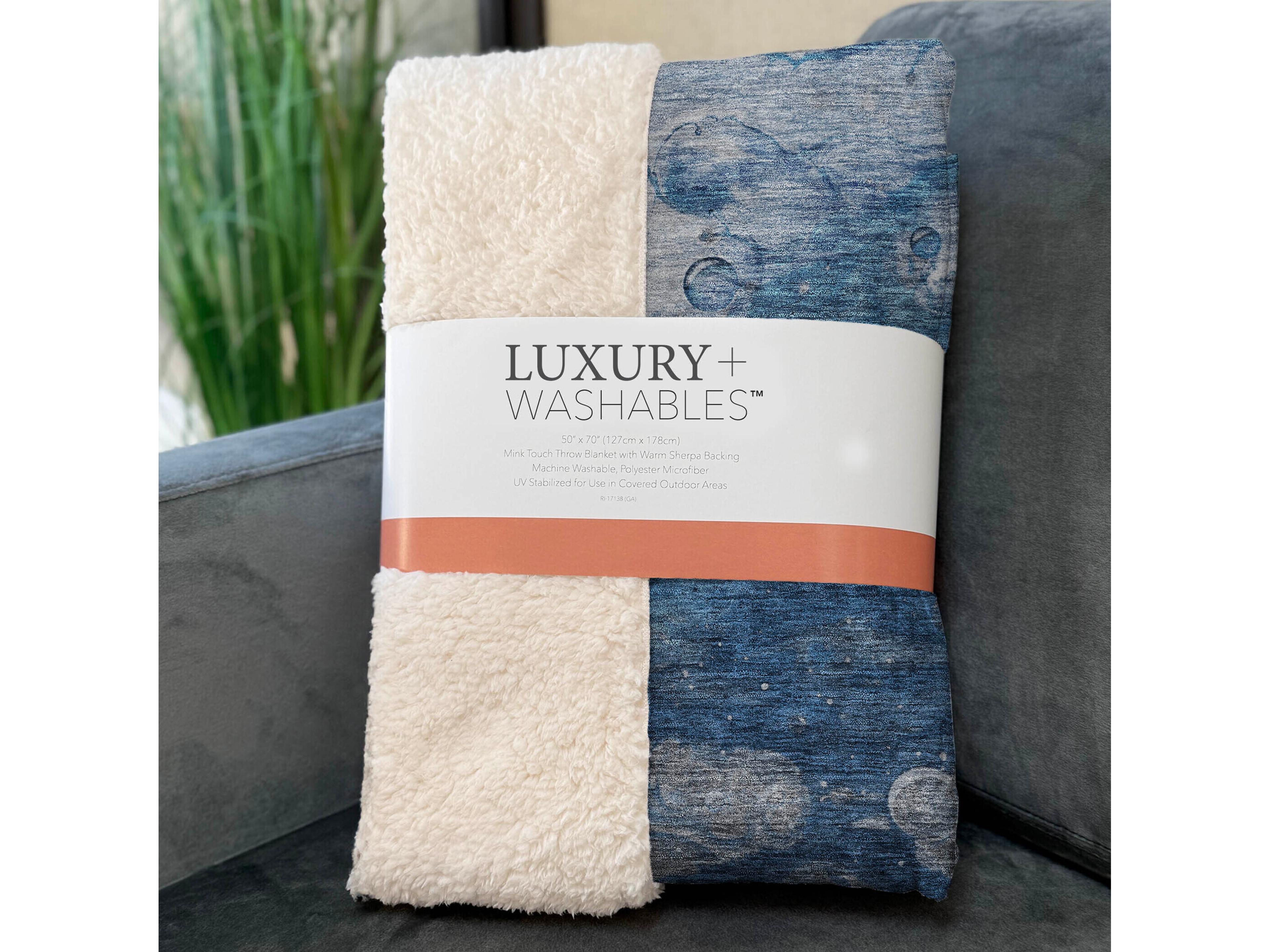 Dalyn Sherpa Blue Polyester Throw