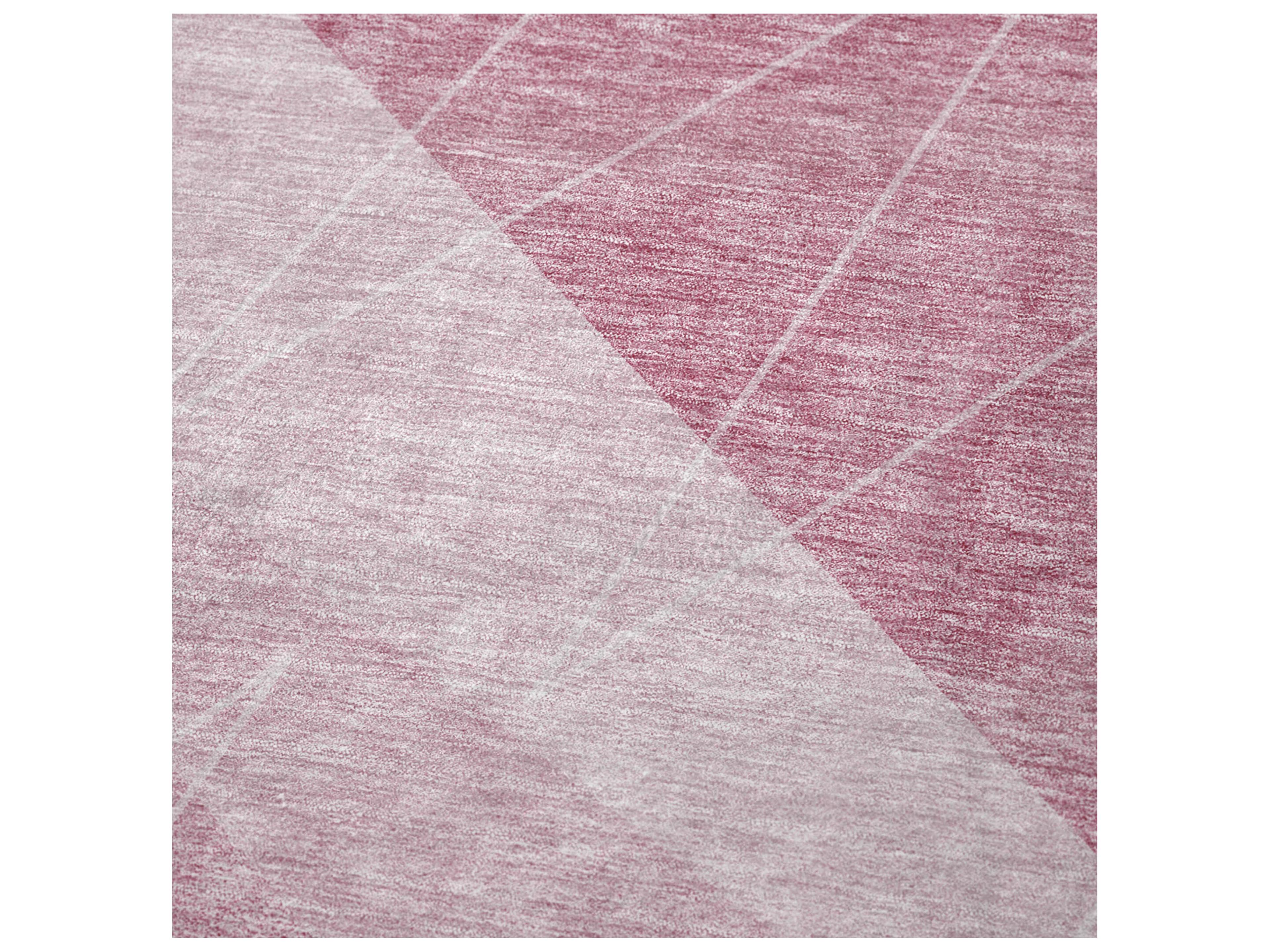 Dalyn Sherpa Pink Polyester Throw