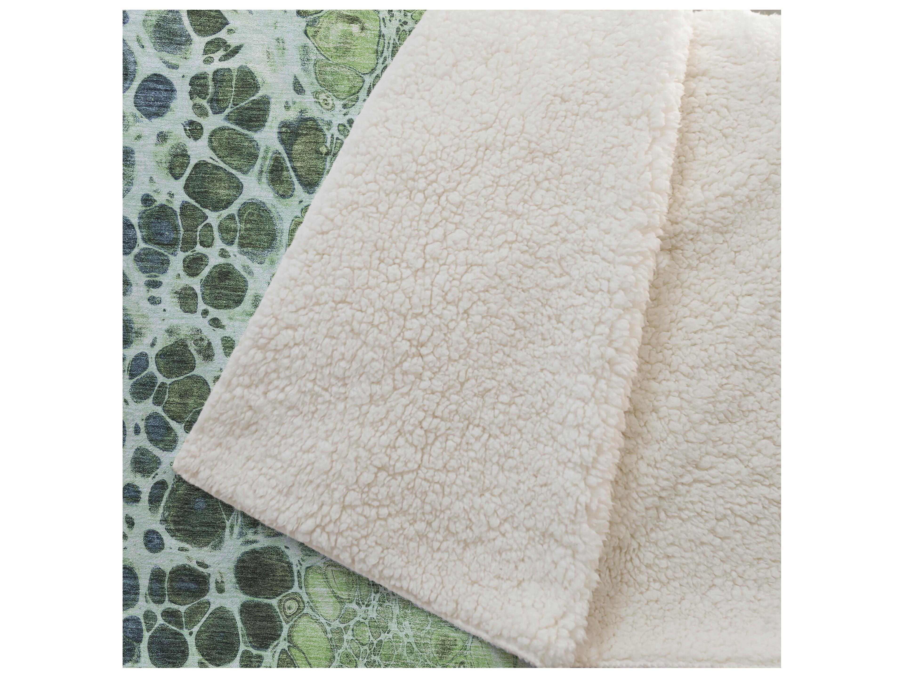 Dalyn Sherpa Green Polyester Throw