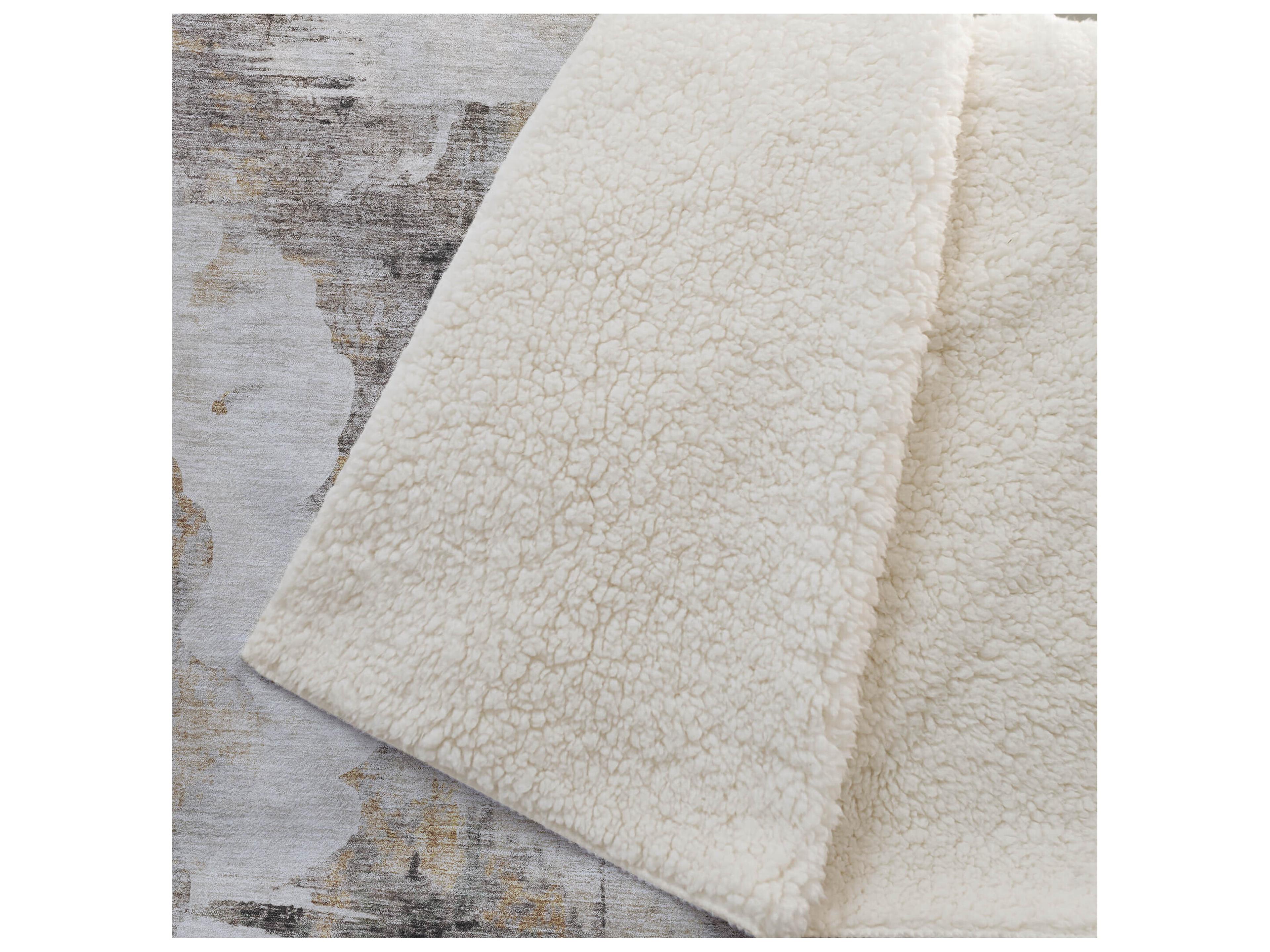 Dalyn Sherpa Brown Polyester Throw