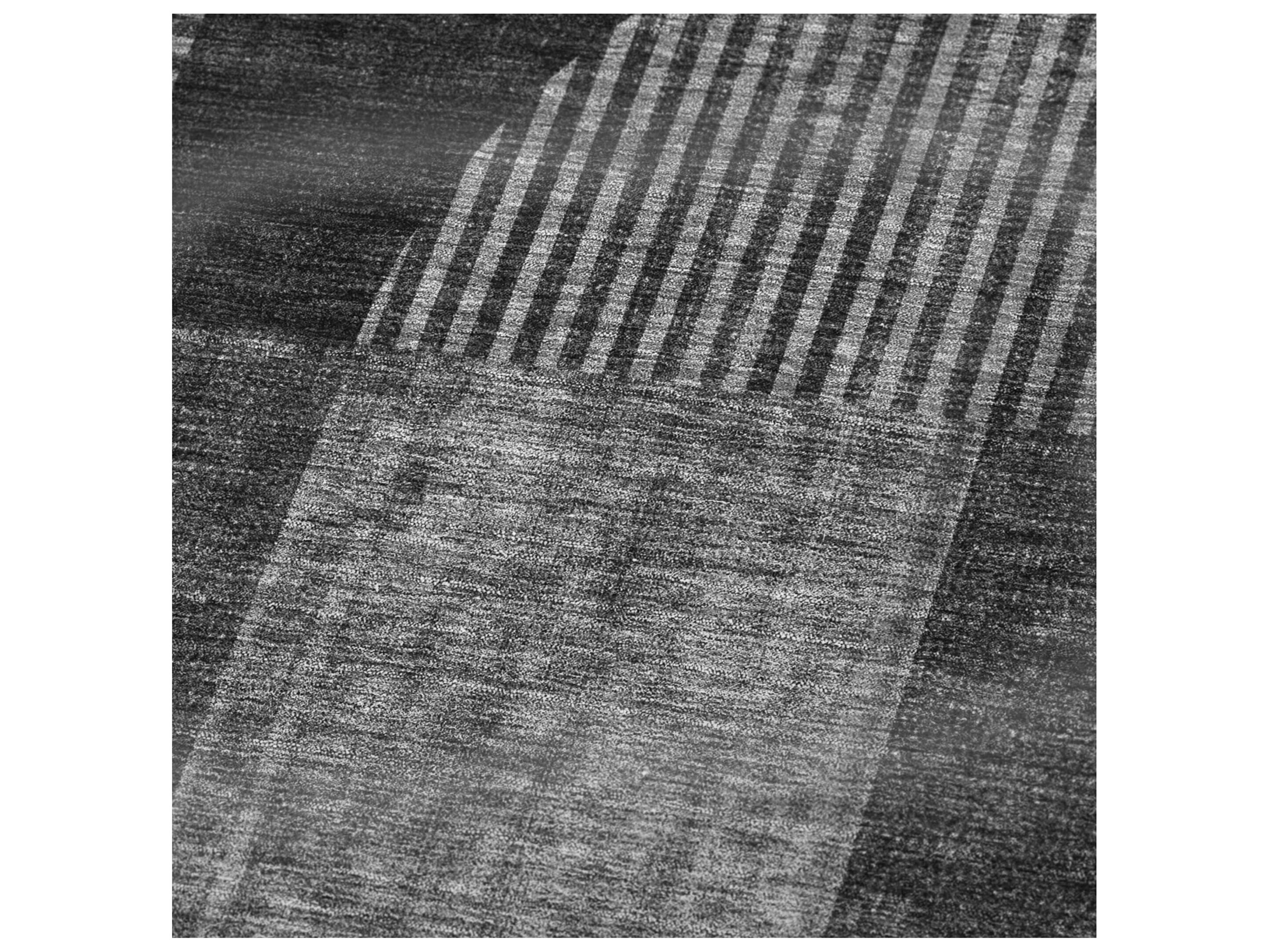 Dalyn Sherpa Gray Polyester Throw