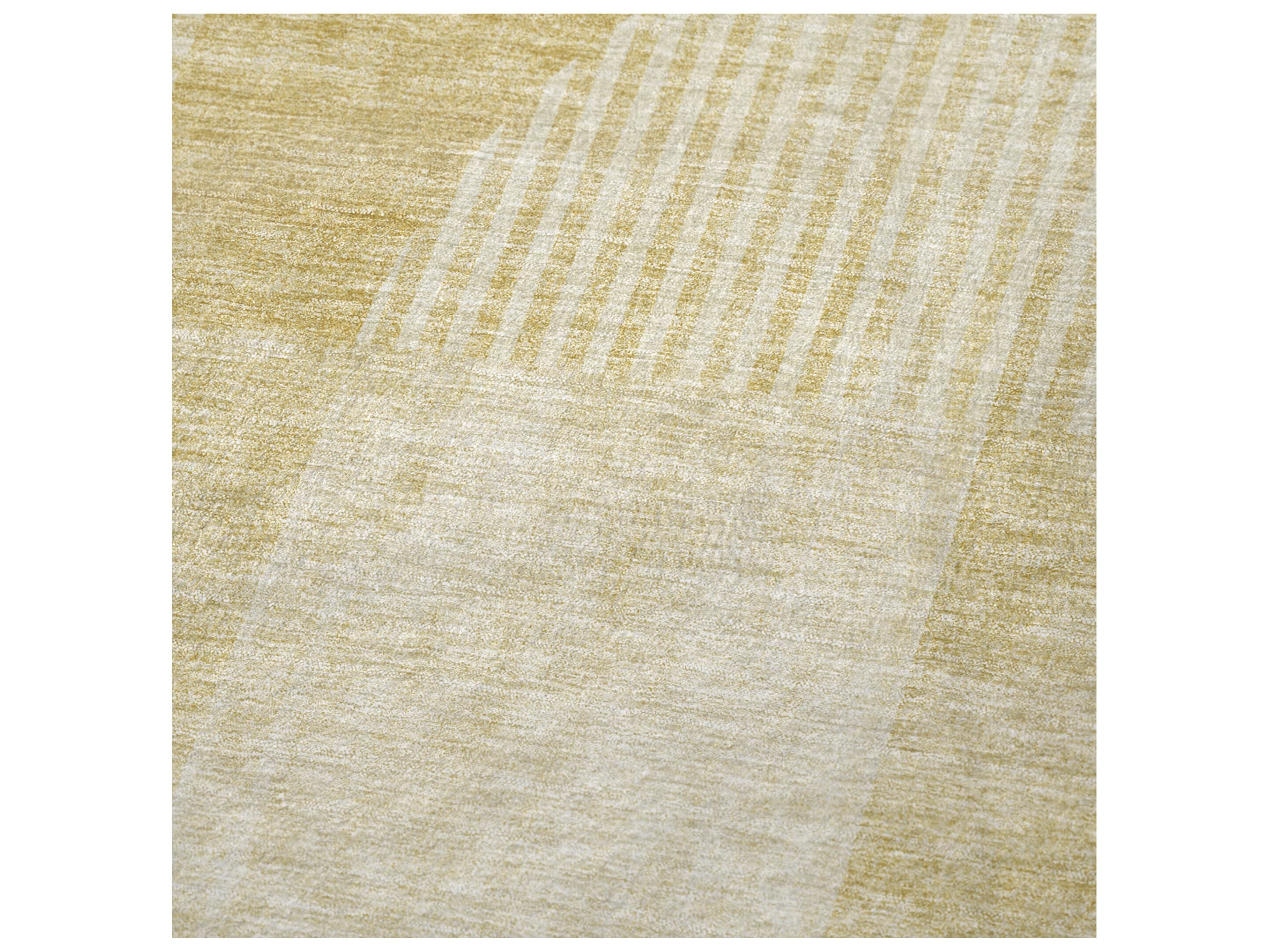 Dalyn Sherpa Gold Polyester Throw