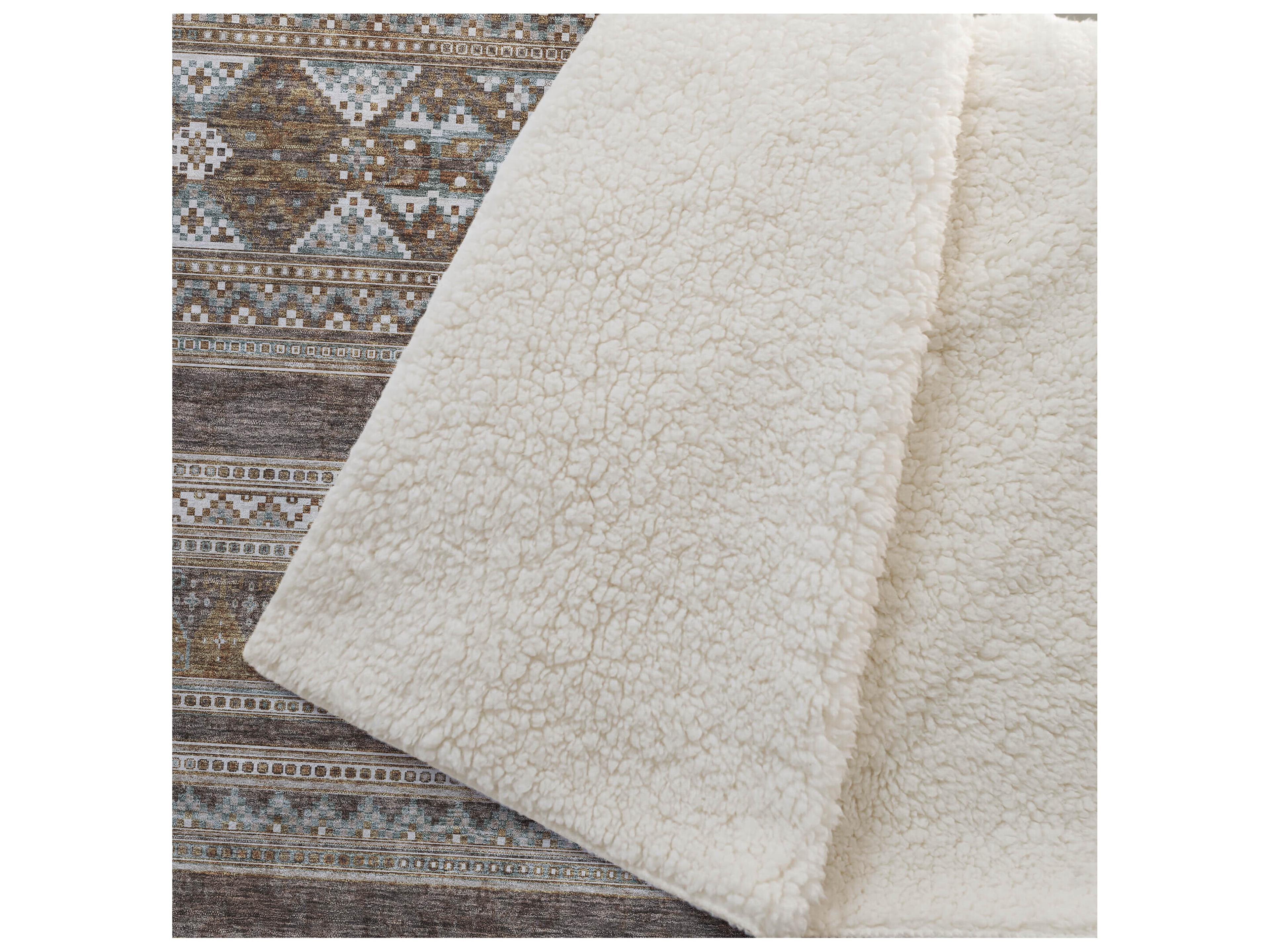 Dalyn Sherpa Brown Polyester Throw