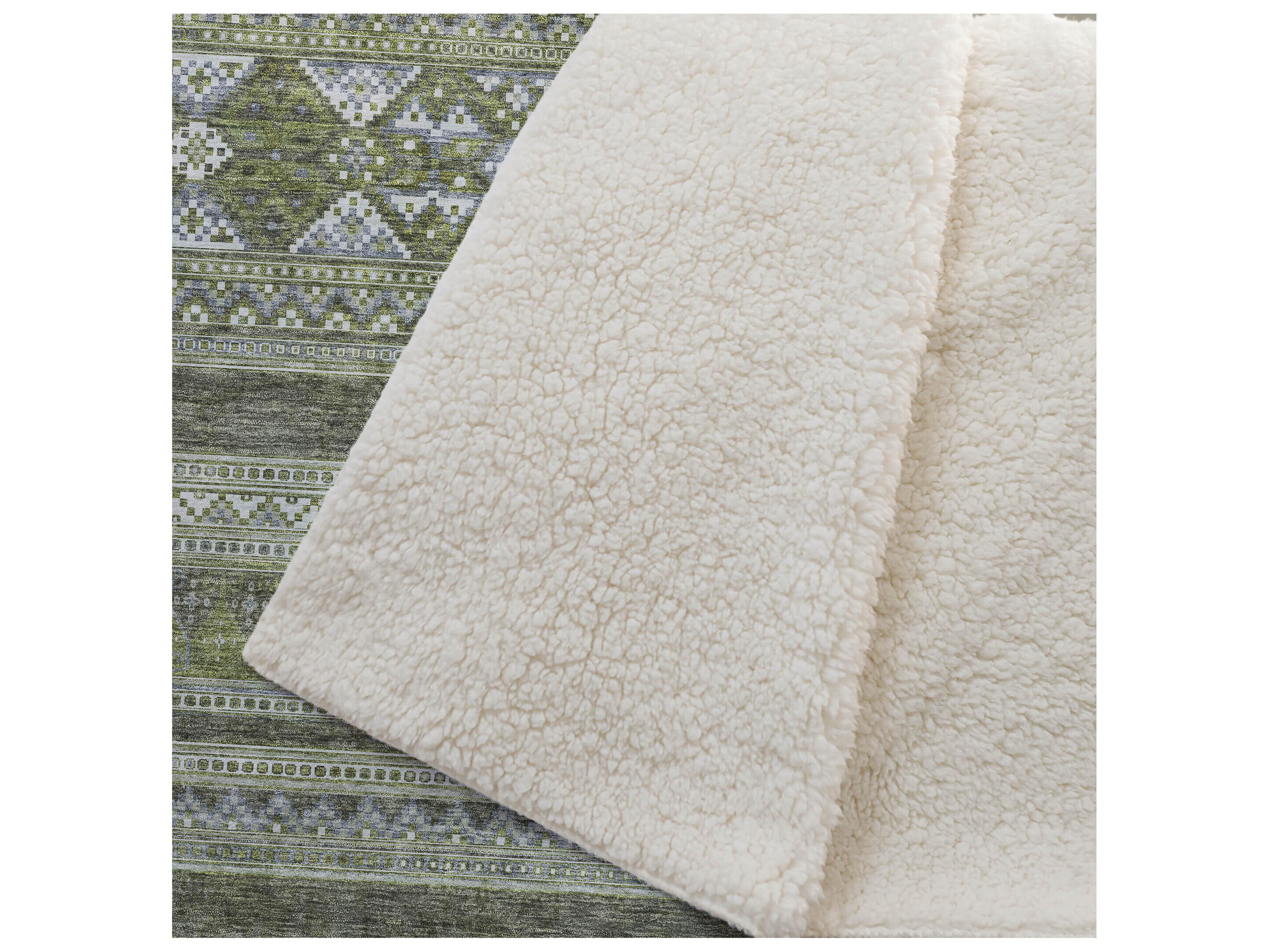 Dalyn Sherpa Green Polyester Throw