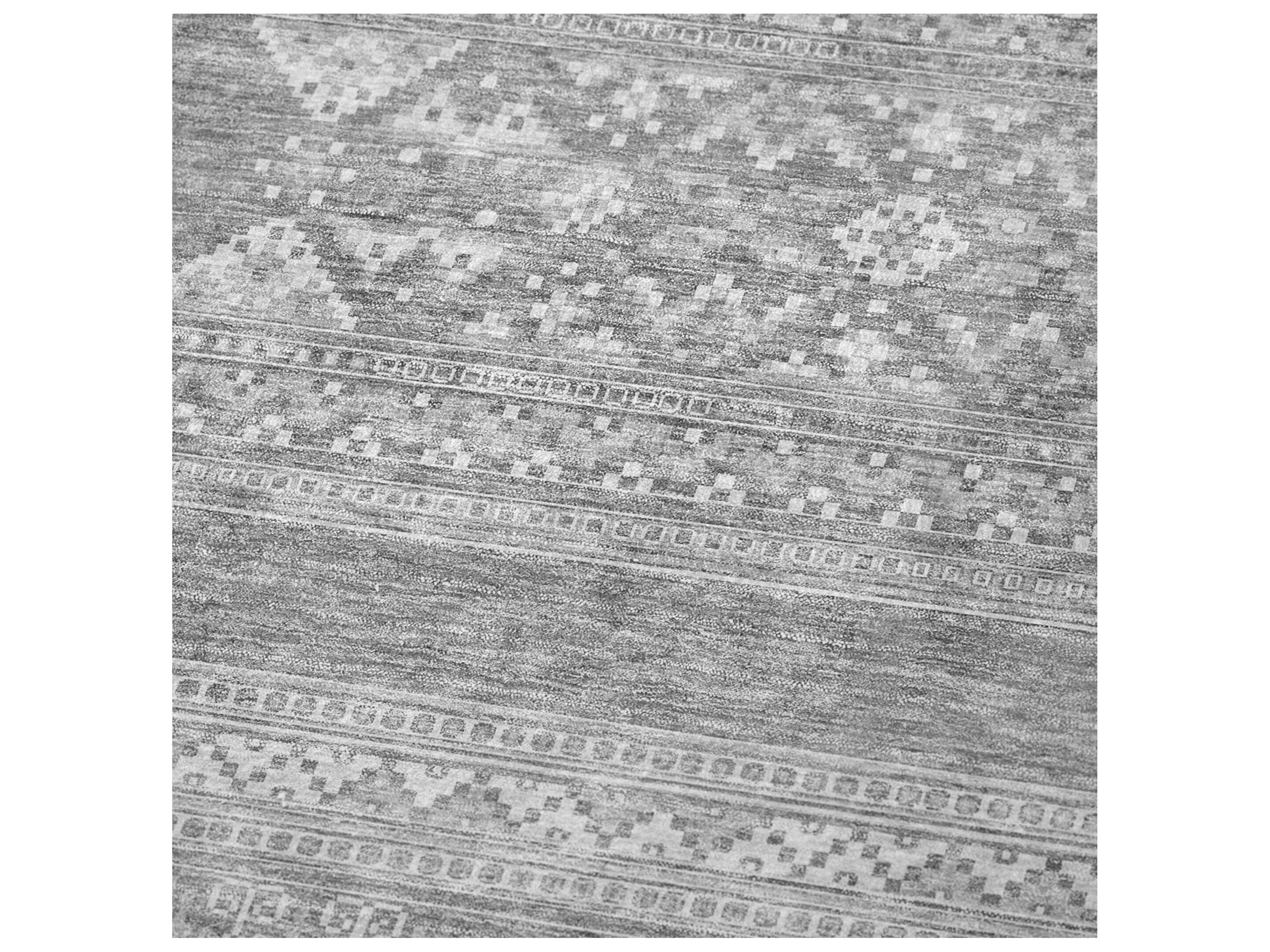 Dalyn Sherpa Gray Polyester Throw