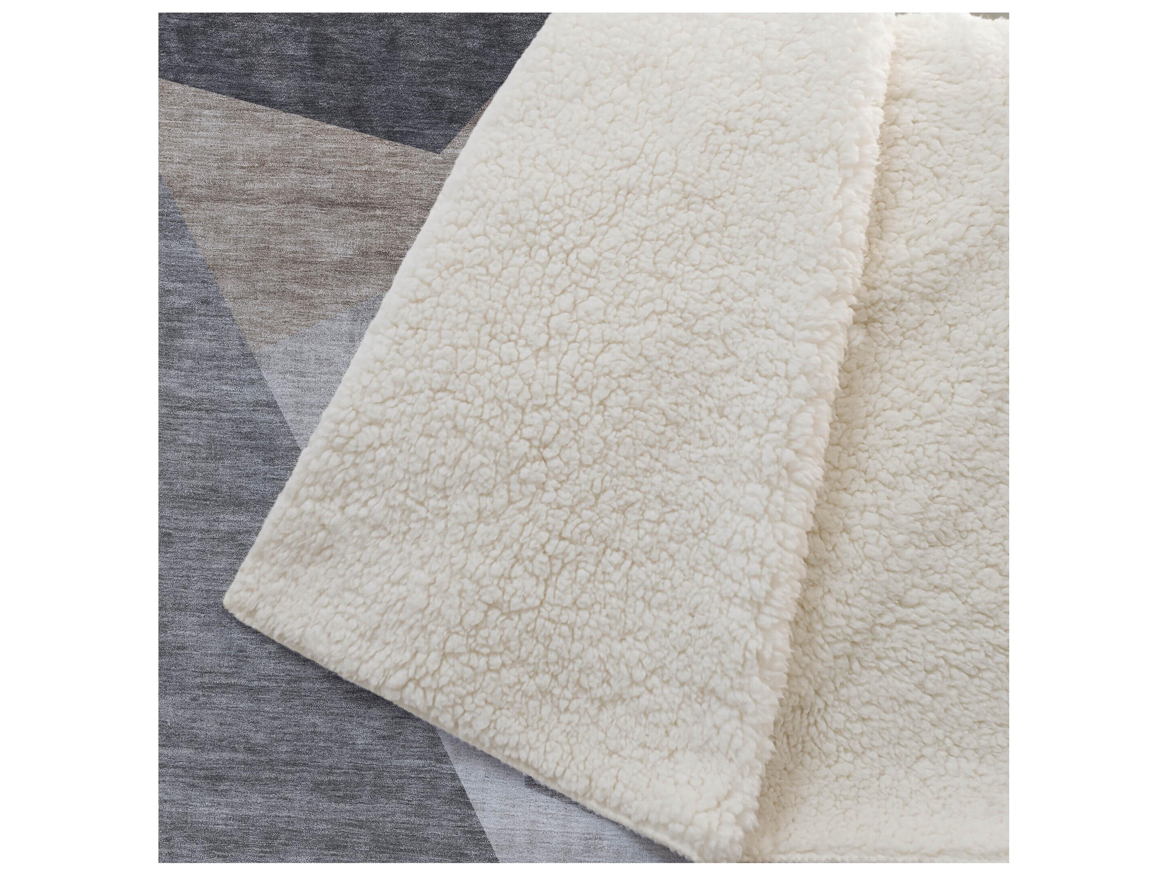 Dalyn Sherpa Brown Polyester Throw