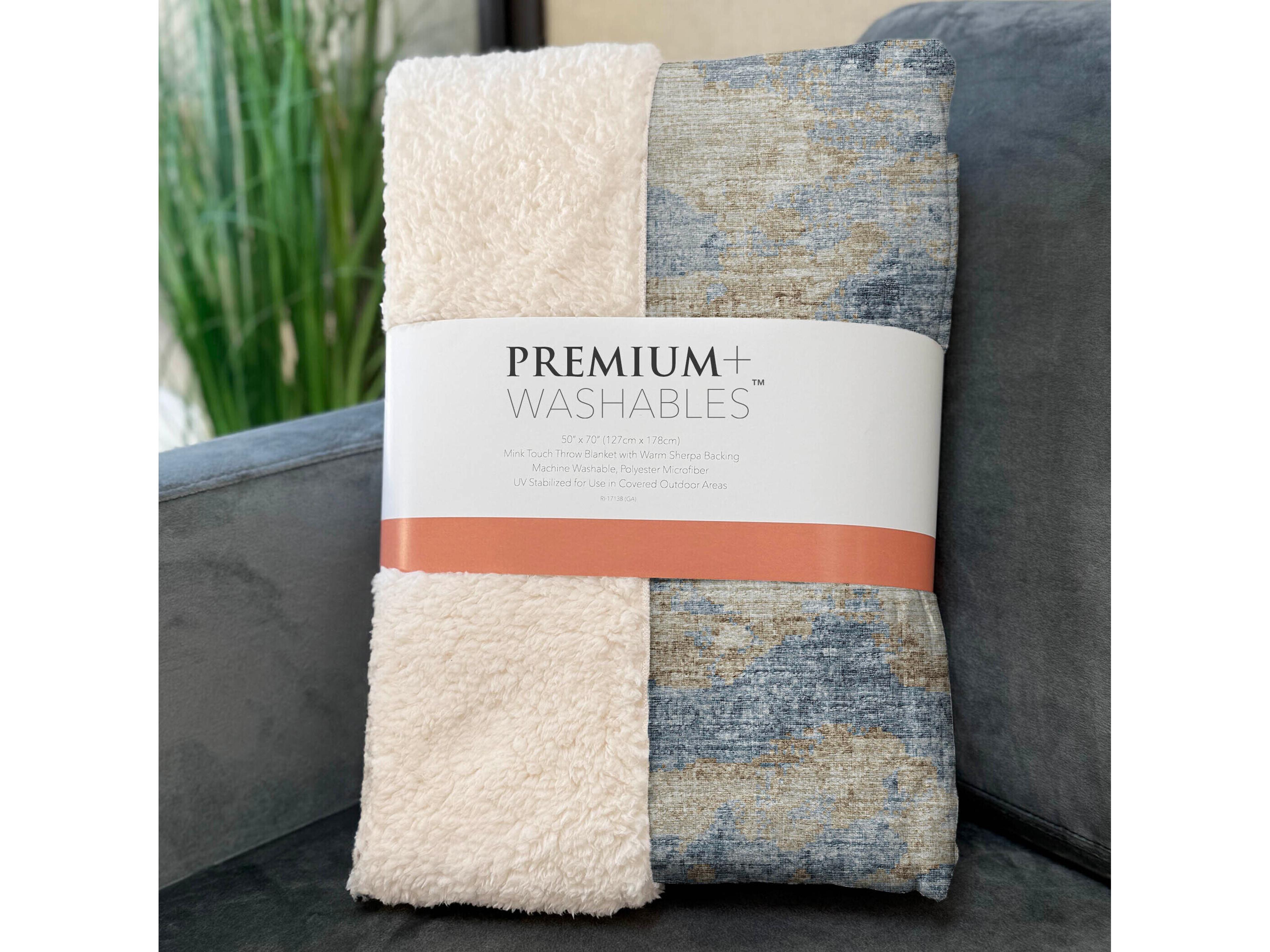 Dalyn Sherpa Blue Polyester Throw