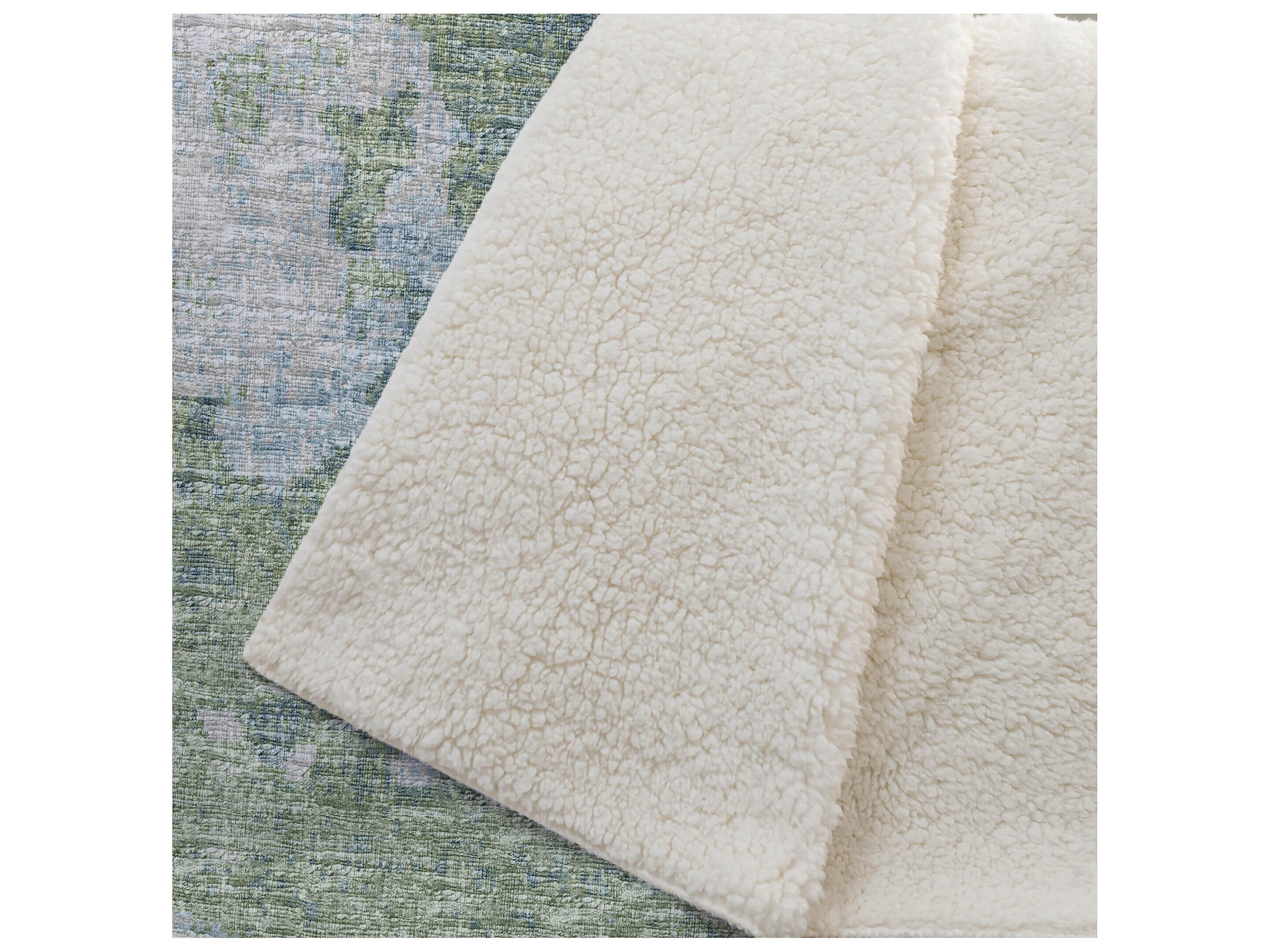 Dalyn Sherpa Green Polyester Throw