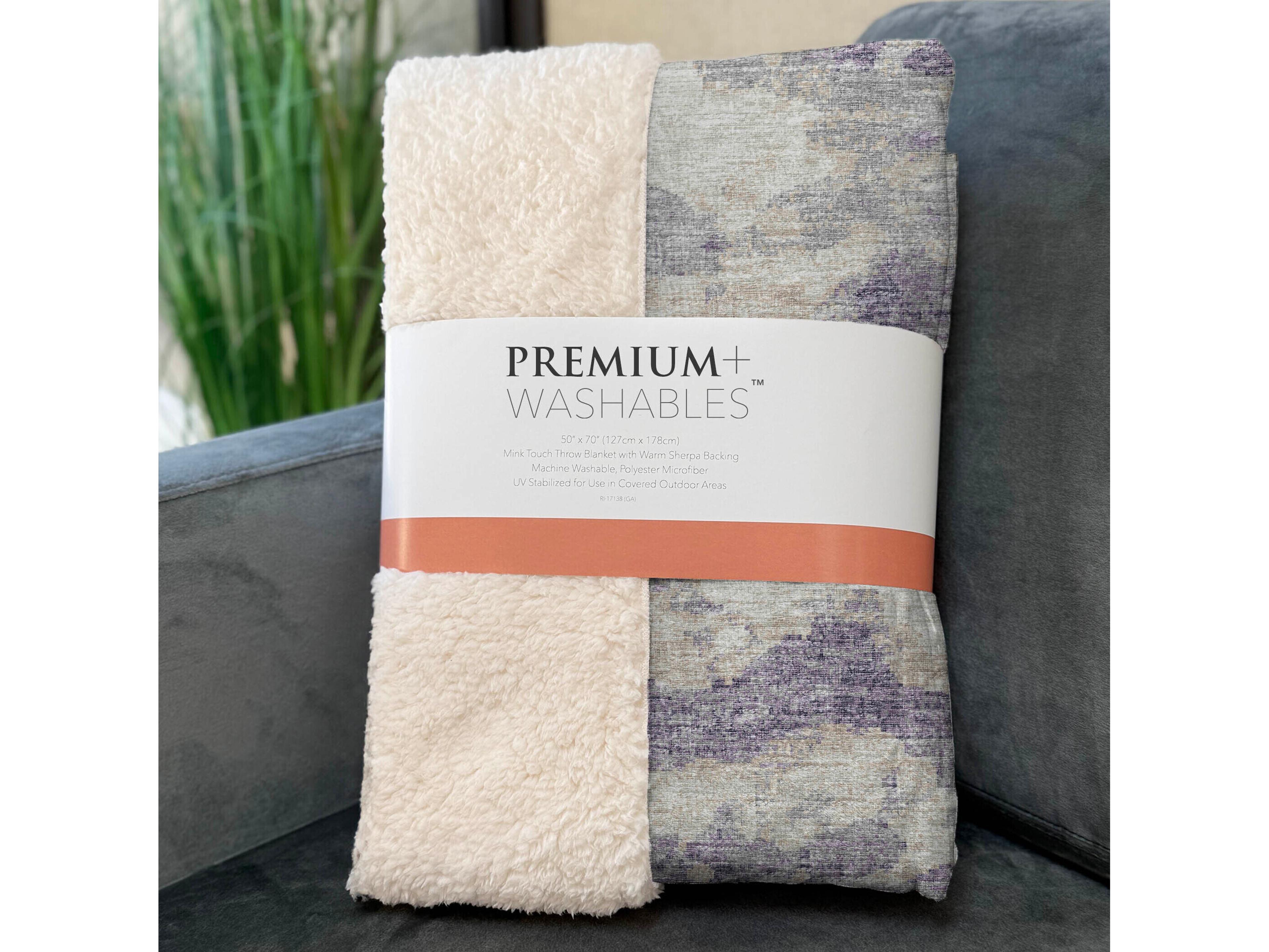 Dalyn Sherpa Purple Polyester Throw