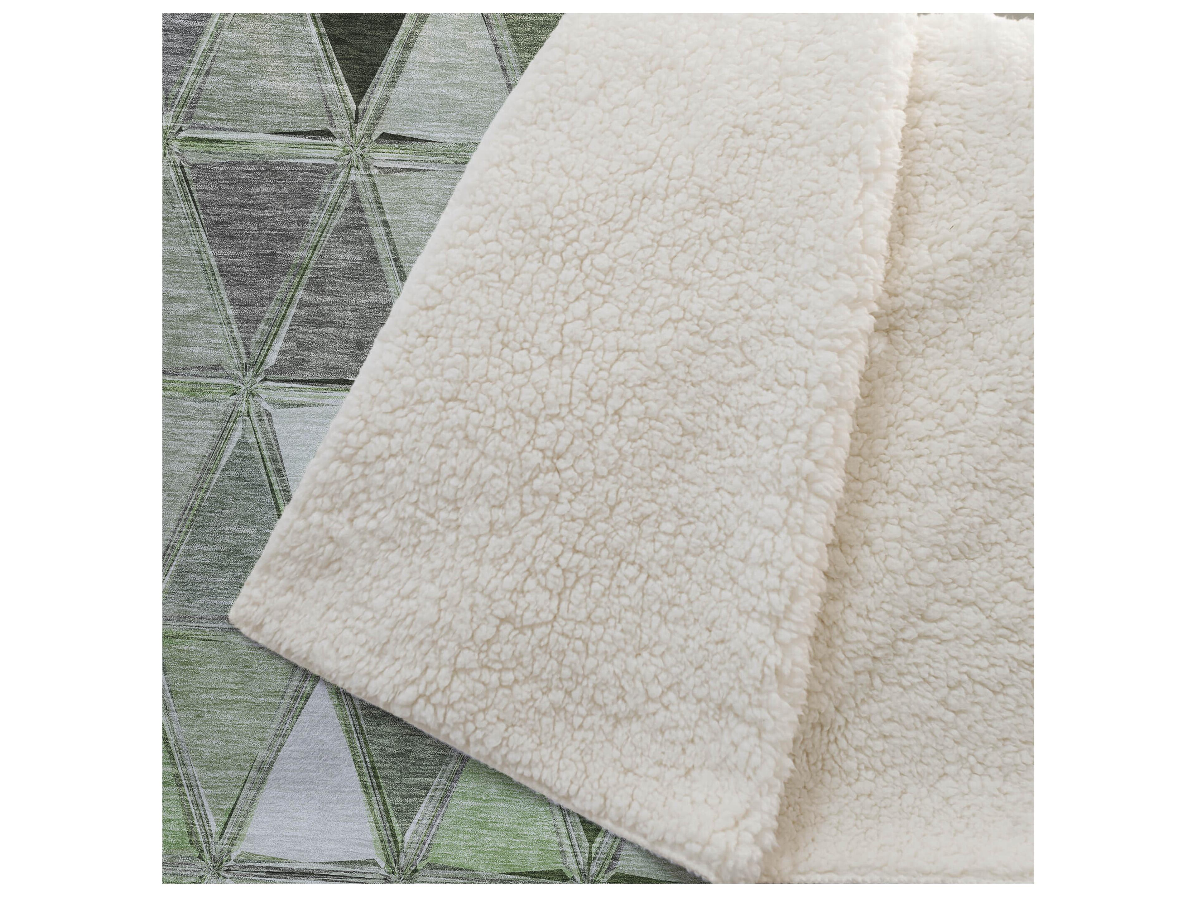 Dalyn Sherpa Green Polyester Throw