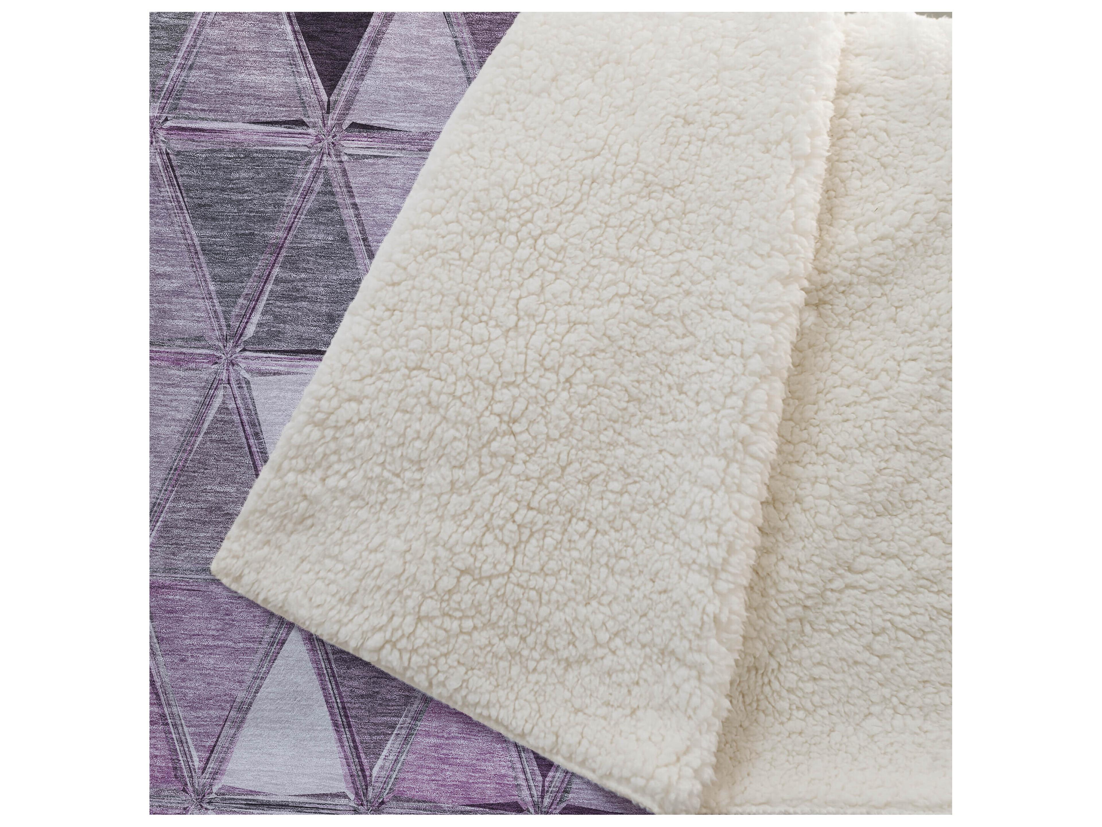 Dalyn Sherpa Red Polyester Throw