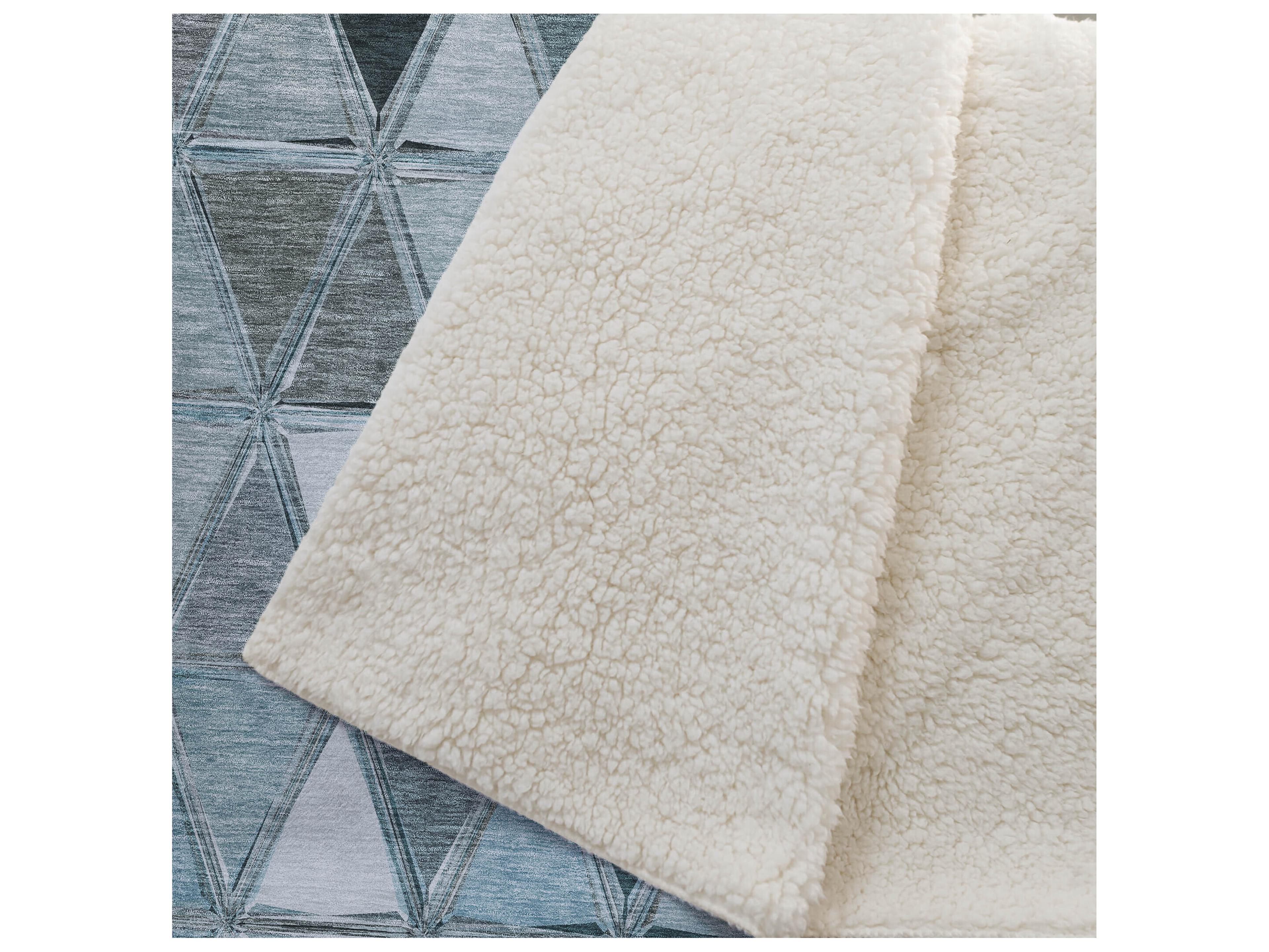 Dalyn Sherpa Teal Polyester Throw