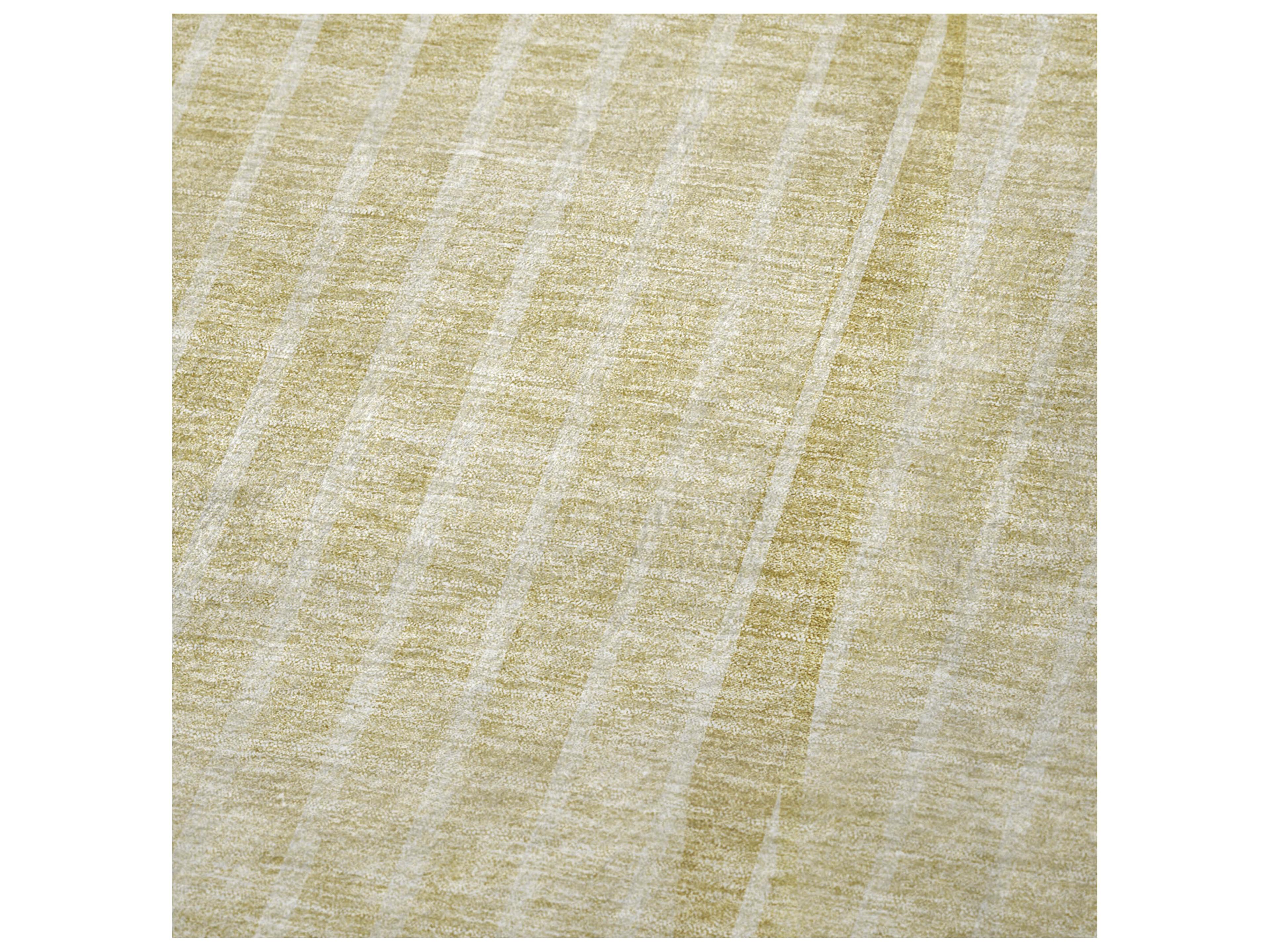 Dalyn Sherpa Gold Polyester Throw