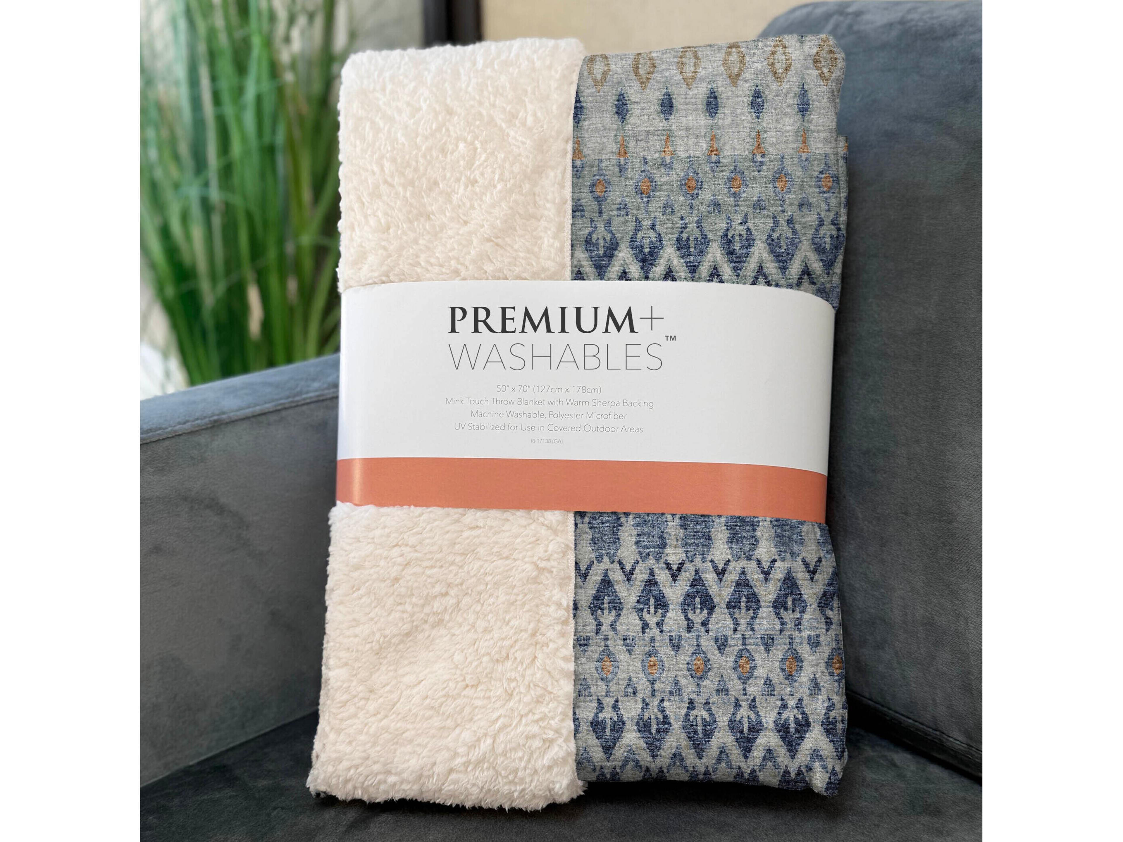 Dalyn Sherpa Blue Polyester Throw