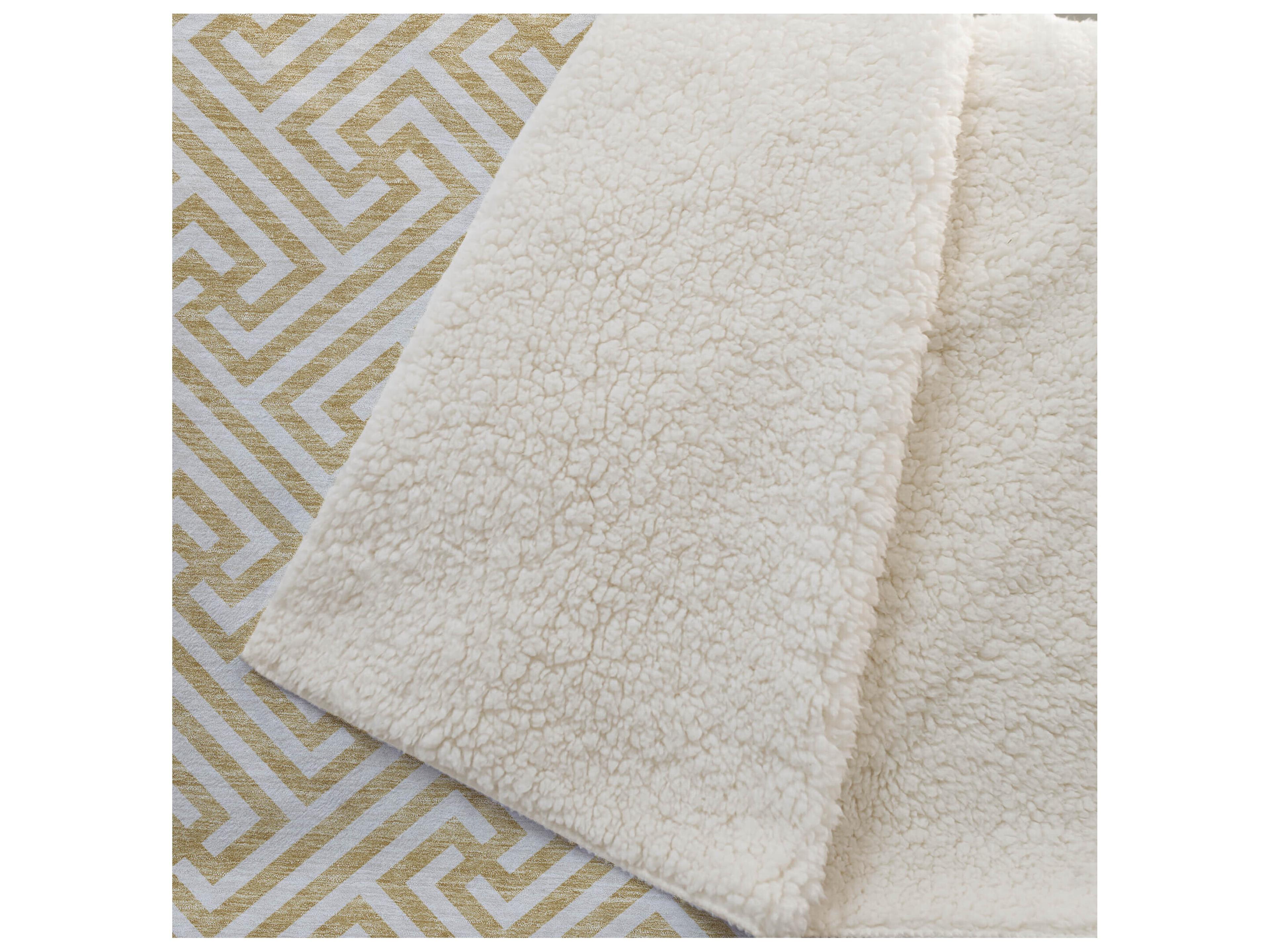 Dalyn Sherpa Gold Polyester Throw