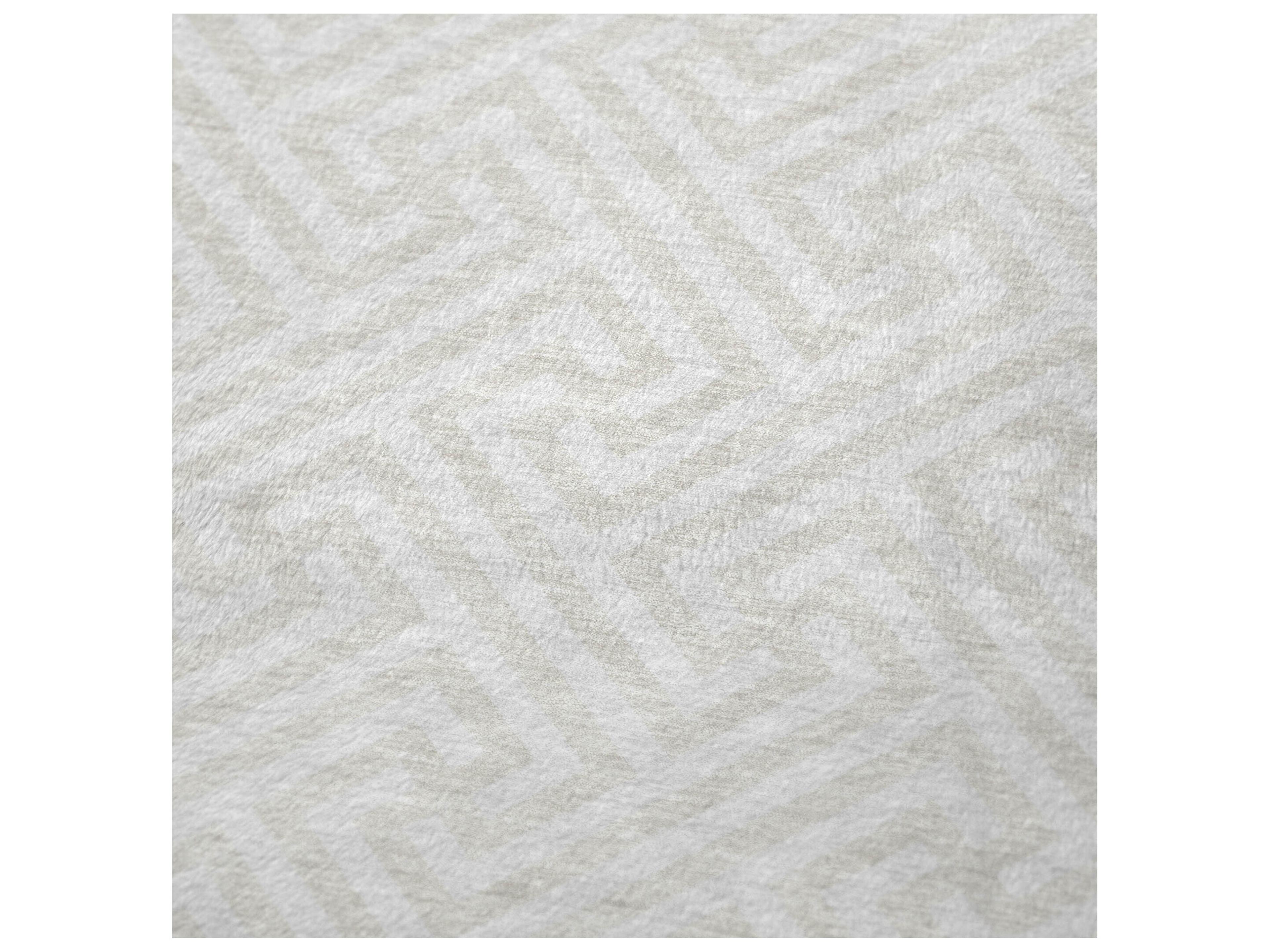 Dalyn Sherpa Ivory Polyester Throw