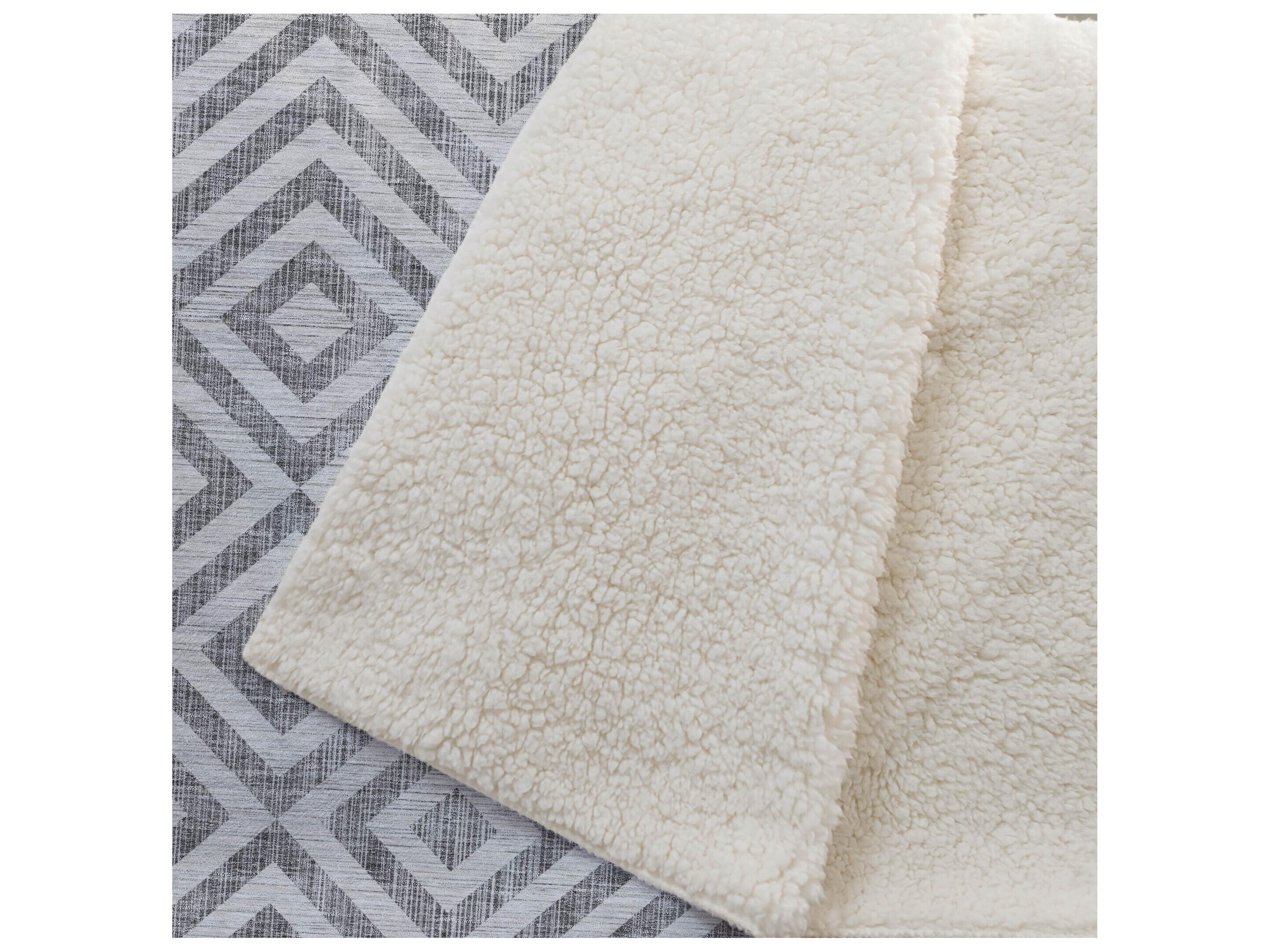 Dalyn Sherpa Gray Polyester Throw