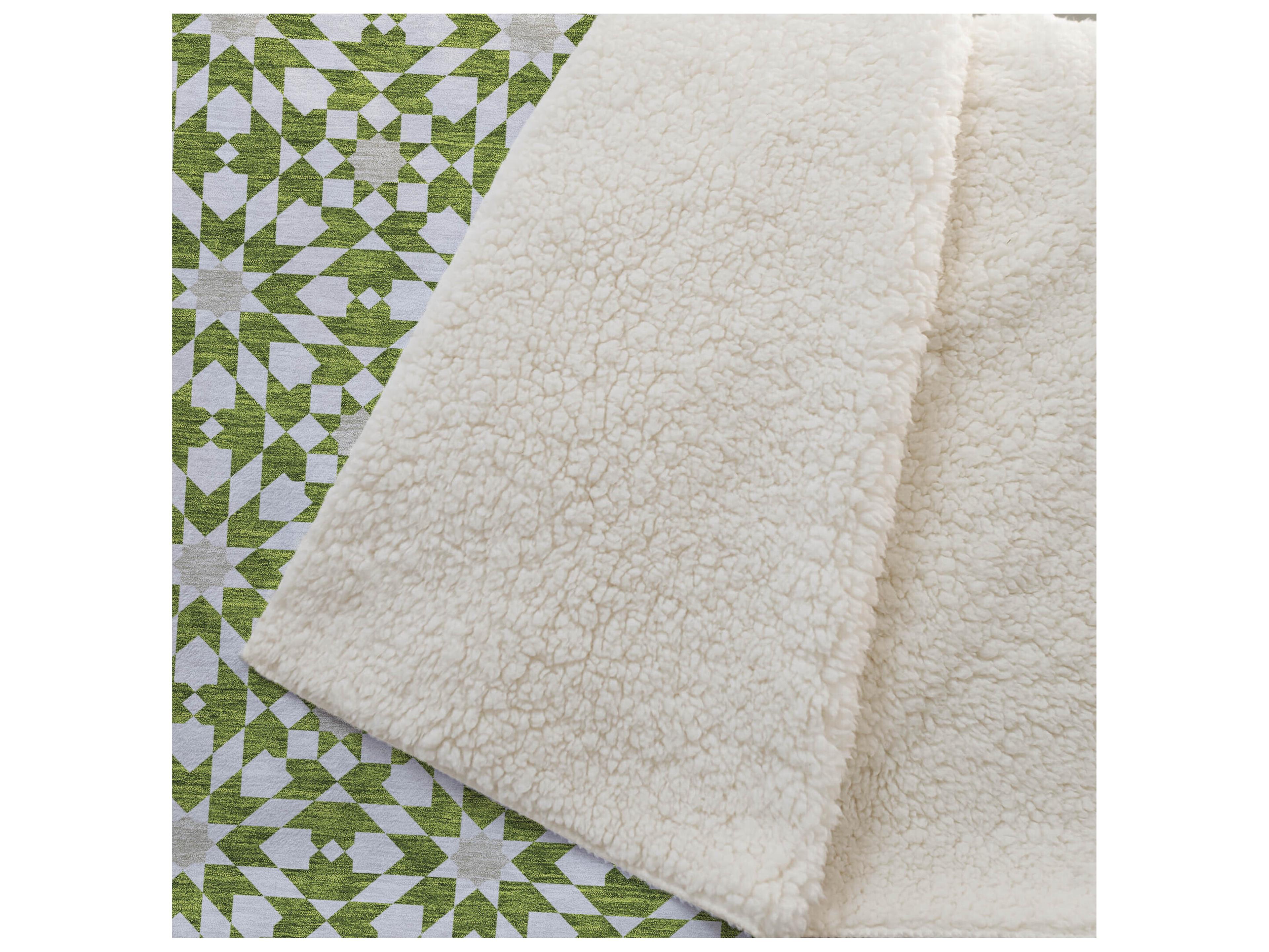 Dalyn Sherpa Green Polyester Throw