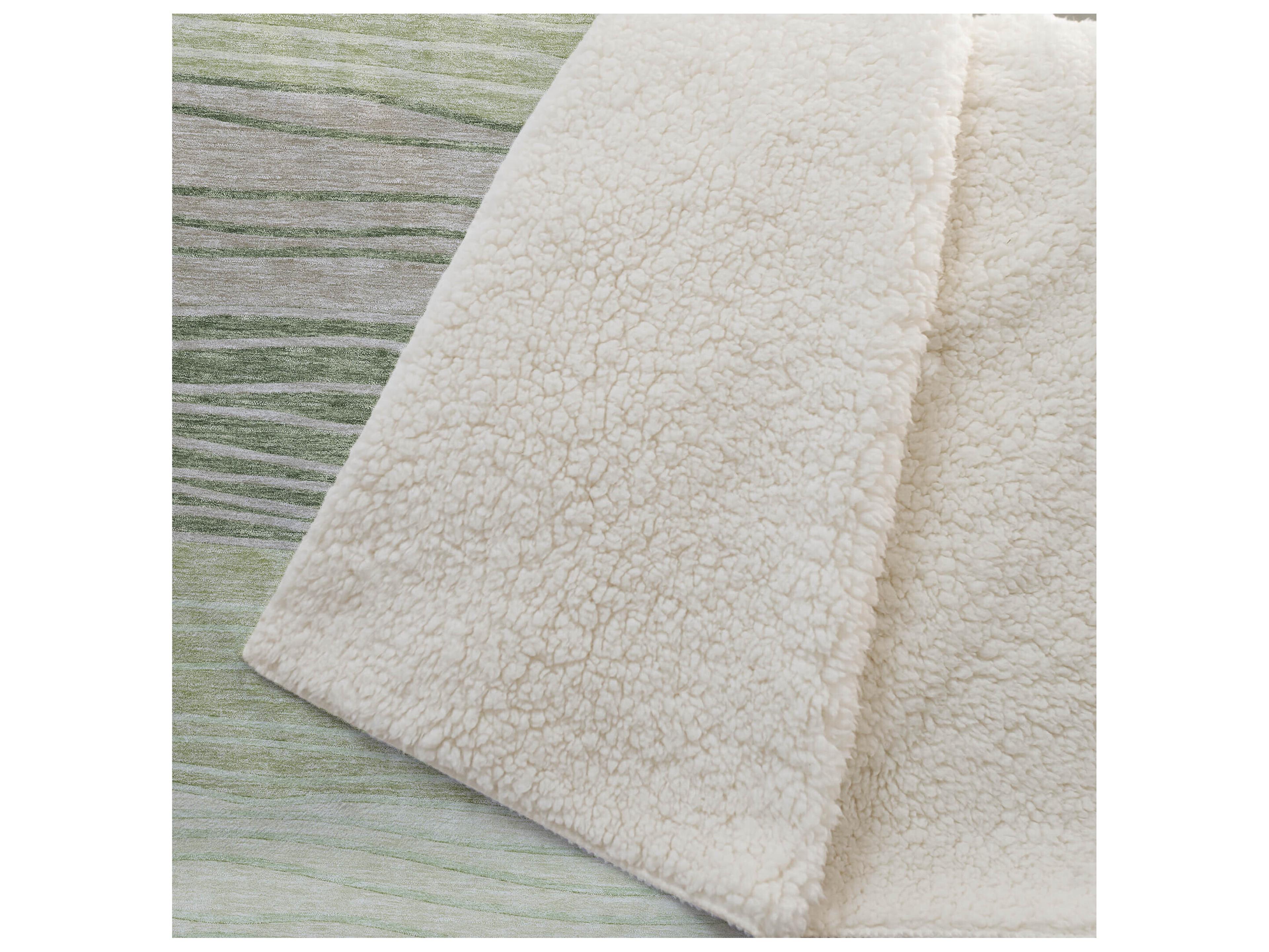 Dalyn Sherpa Green Polyester Throw