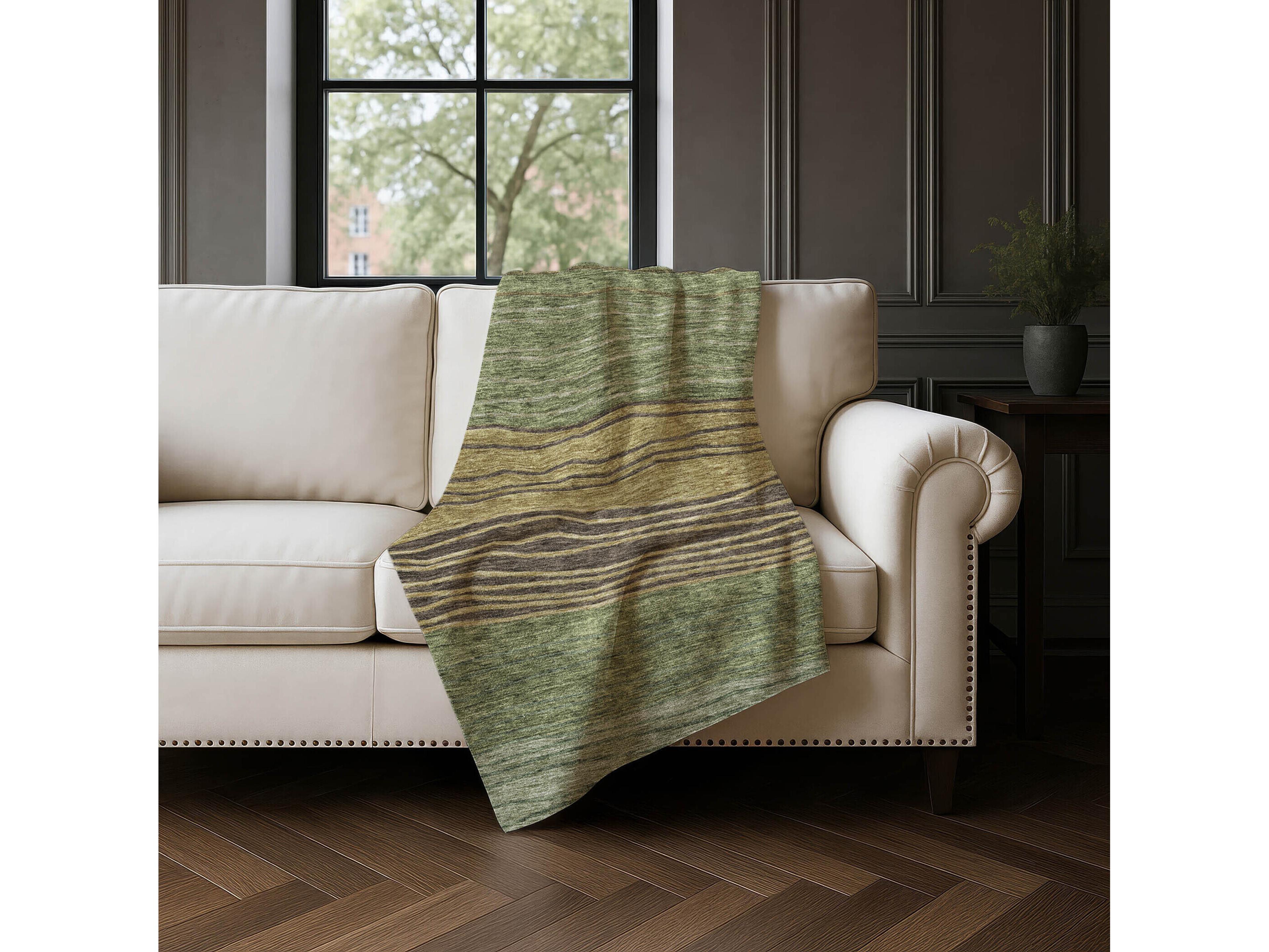 Dalyn Sherpa Green Polyester Throw
