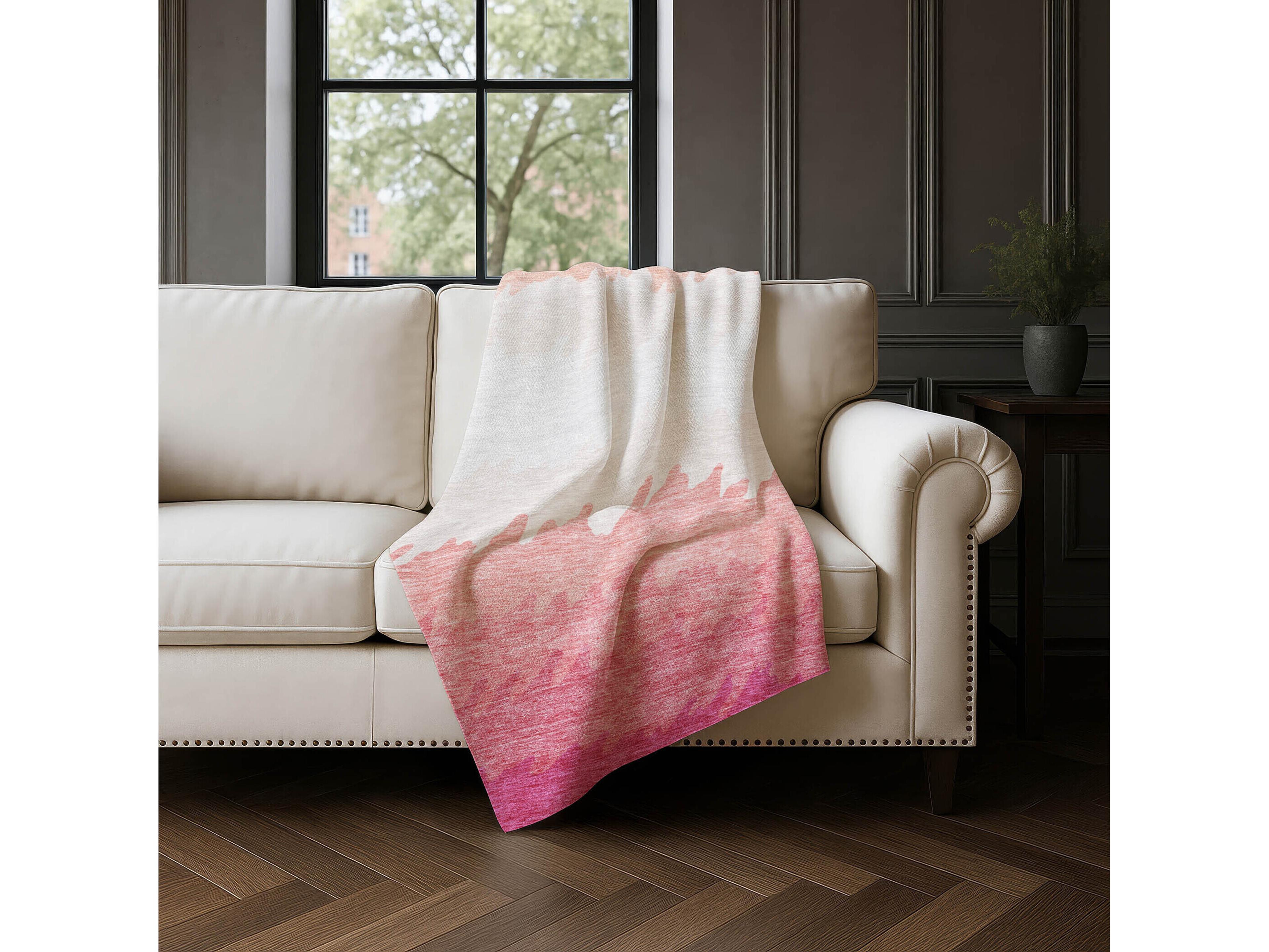 Dalyn Sherpa Pink Polyester Throw