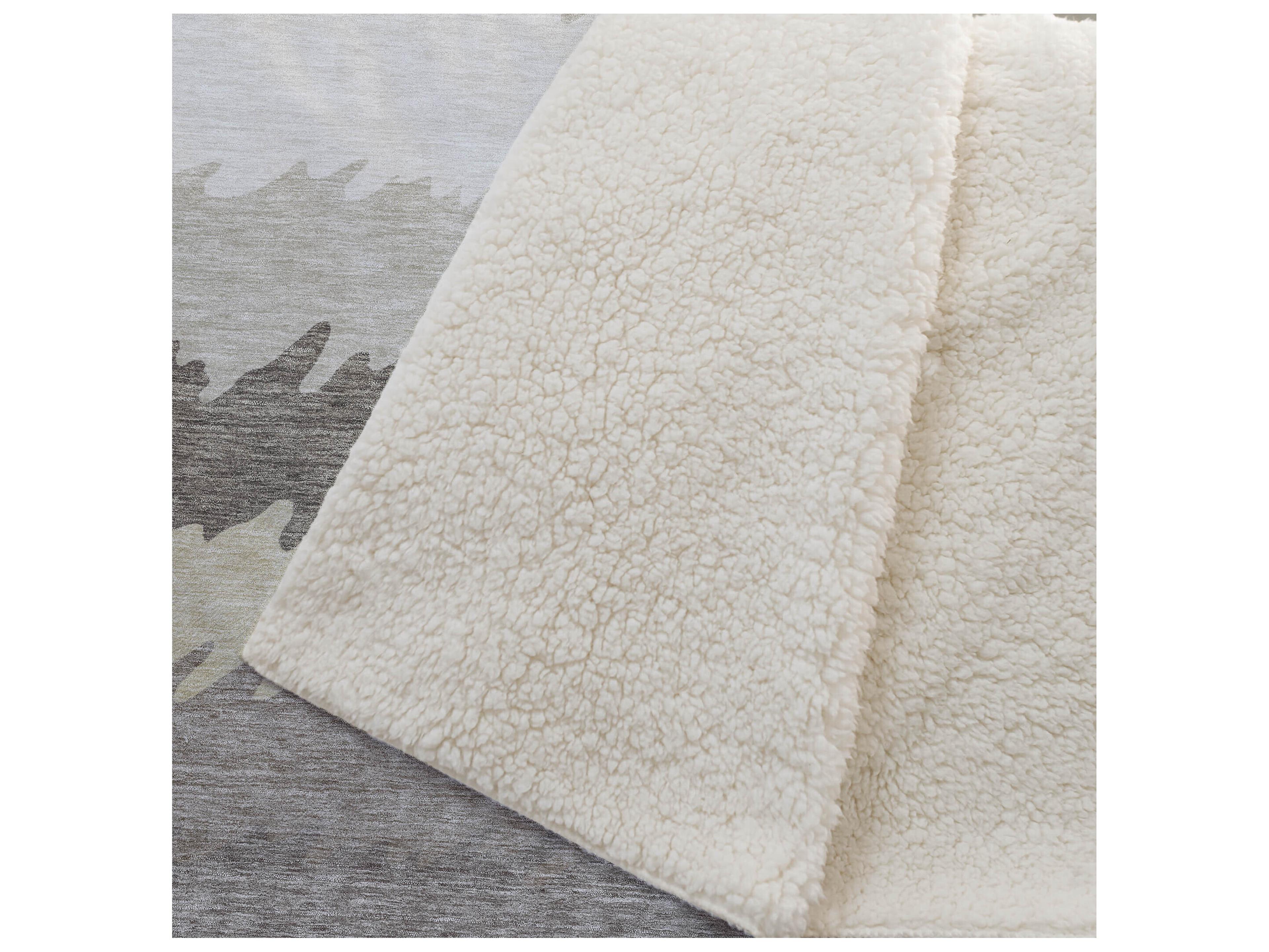 Dalyn Sherpa Brown Polyester Throw