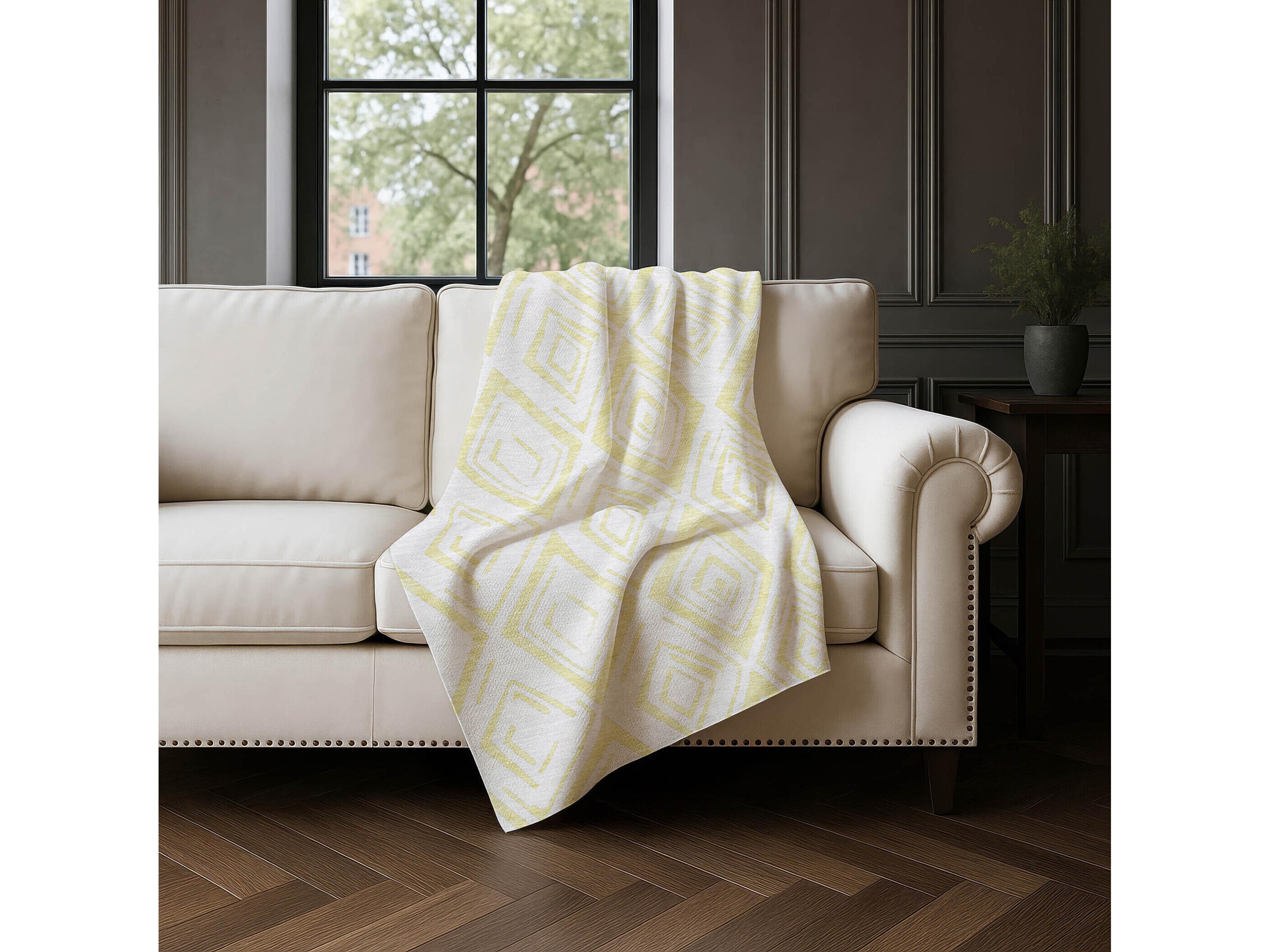 Dalyn Sherpa Gold Polyester Throw