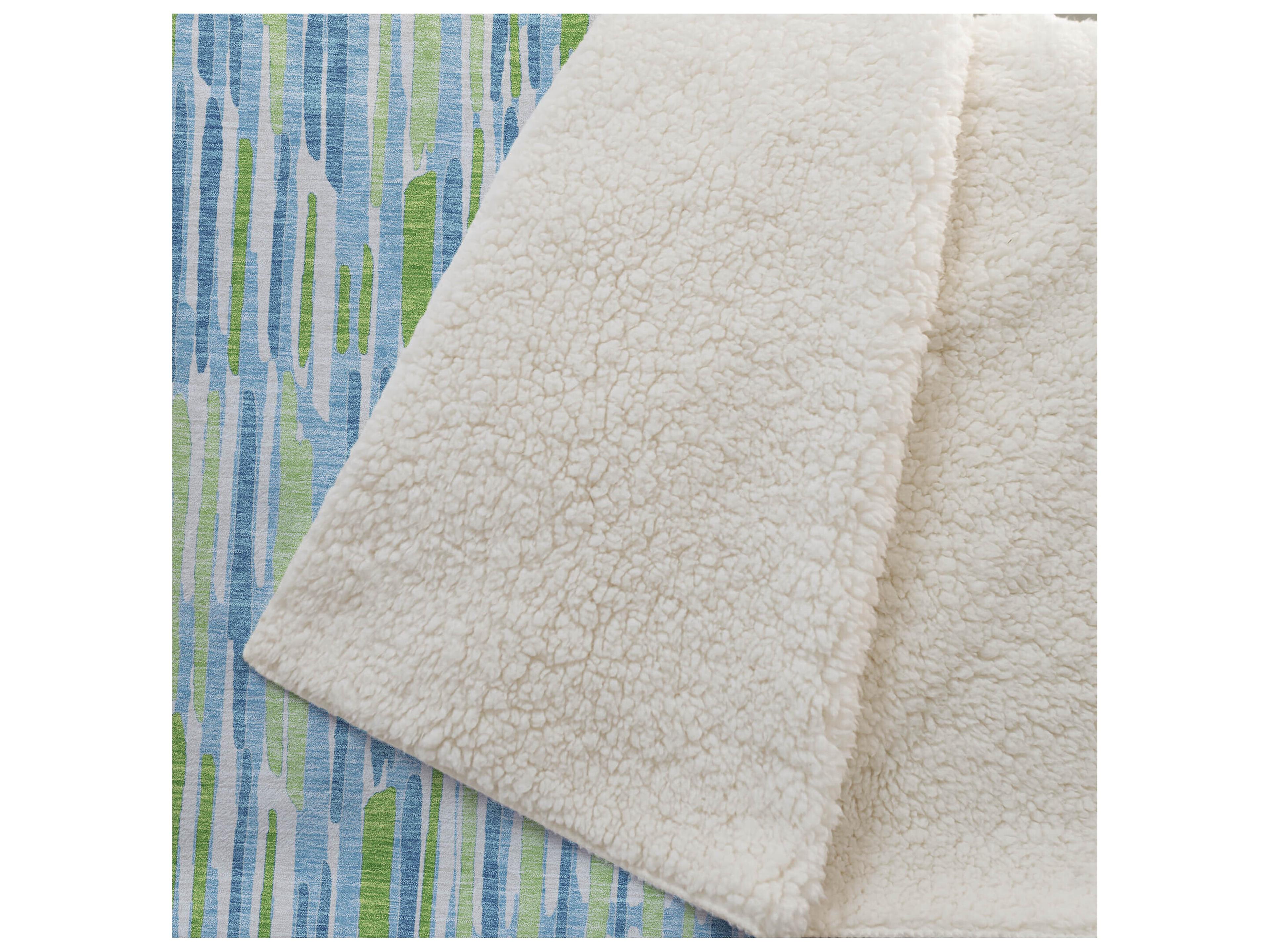 Dalyn Sherpa Teal Polyester Throw