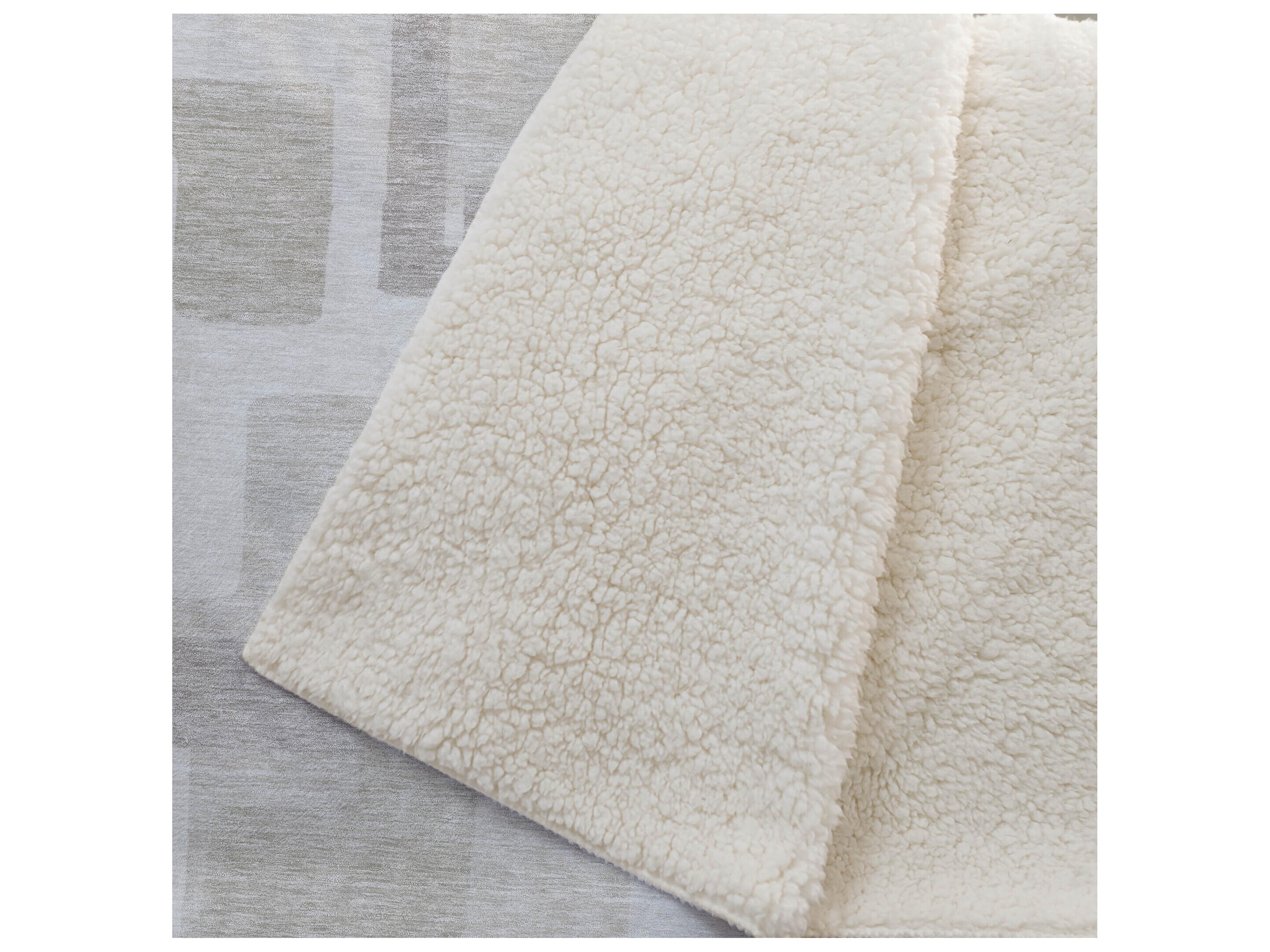Dalyn Sherpa Brown Polyester Throw