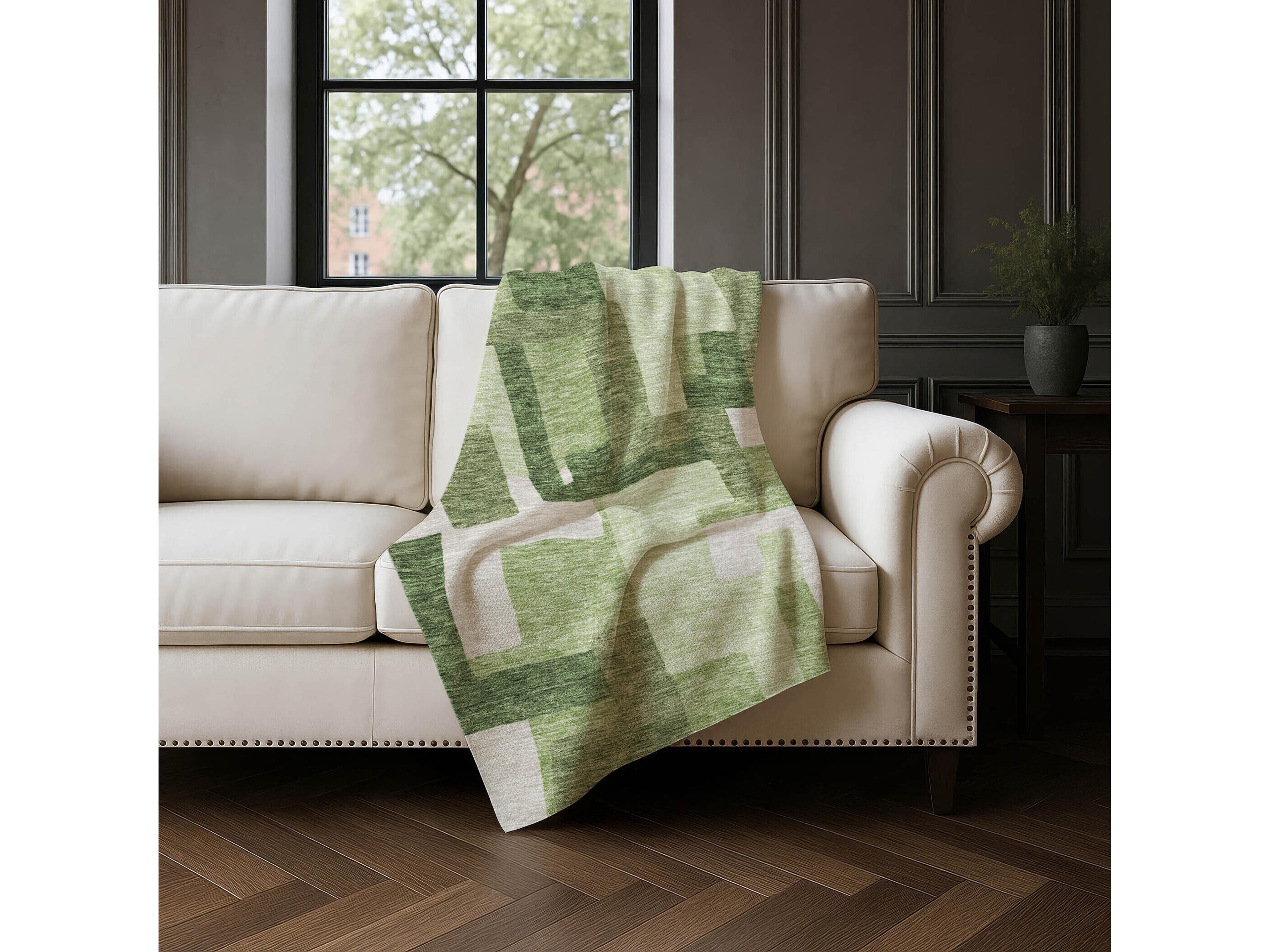 Dalyn Sherpa Green Polyester Throw