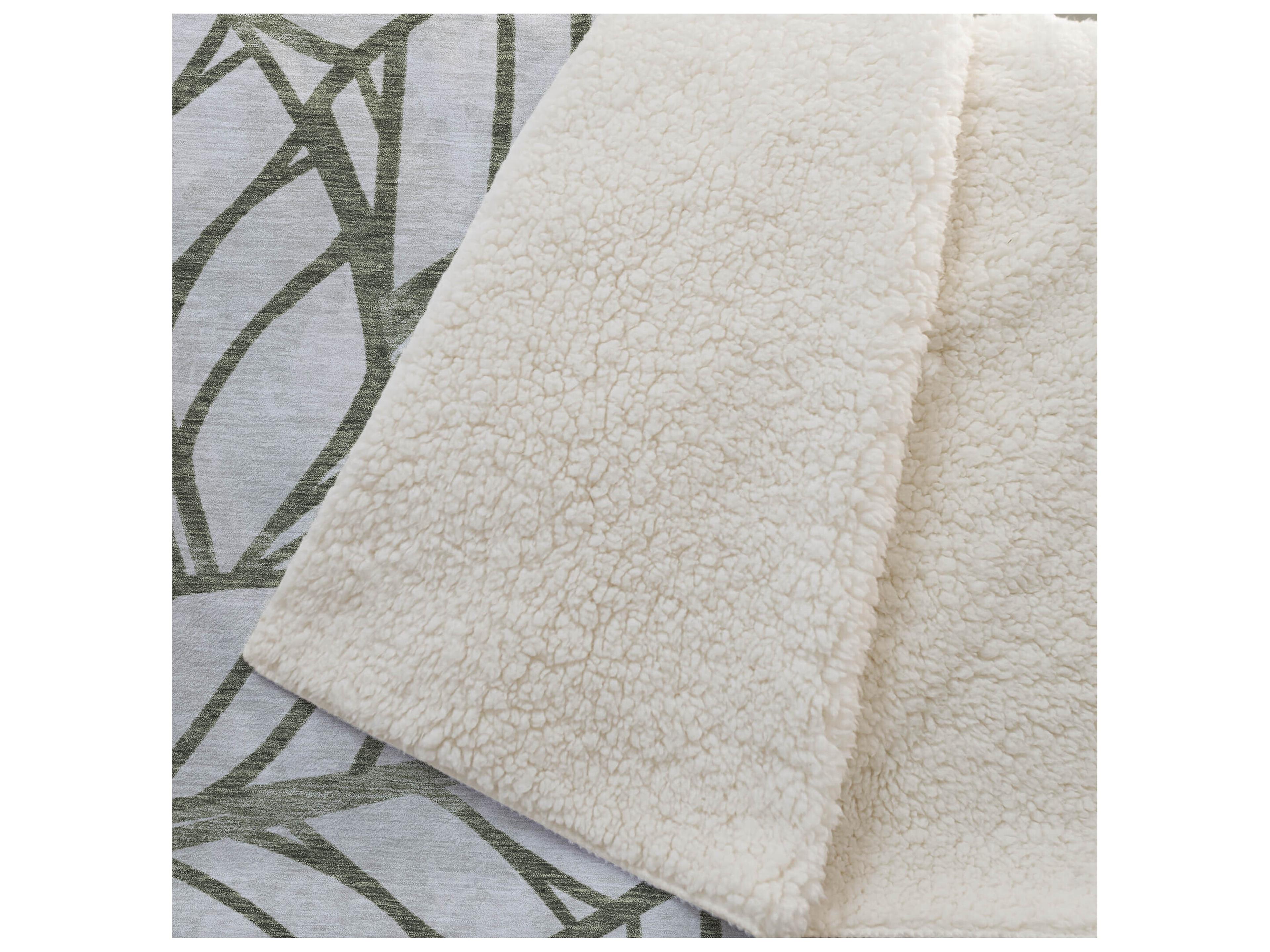 Dalyn Sherpa Green Polyester Throw