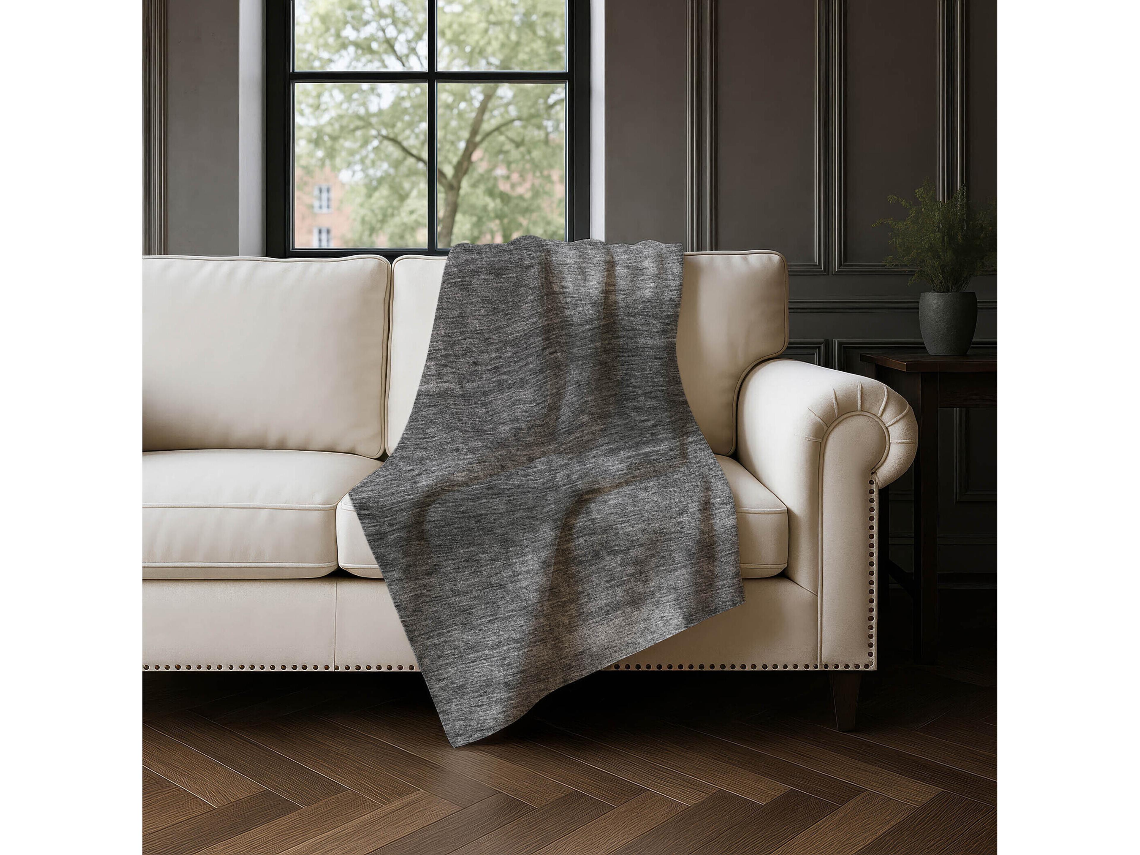 Dalyn Sherpa Gray Polyester Throw