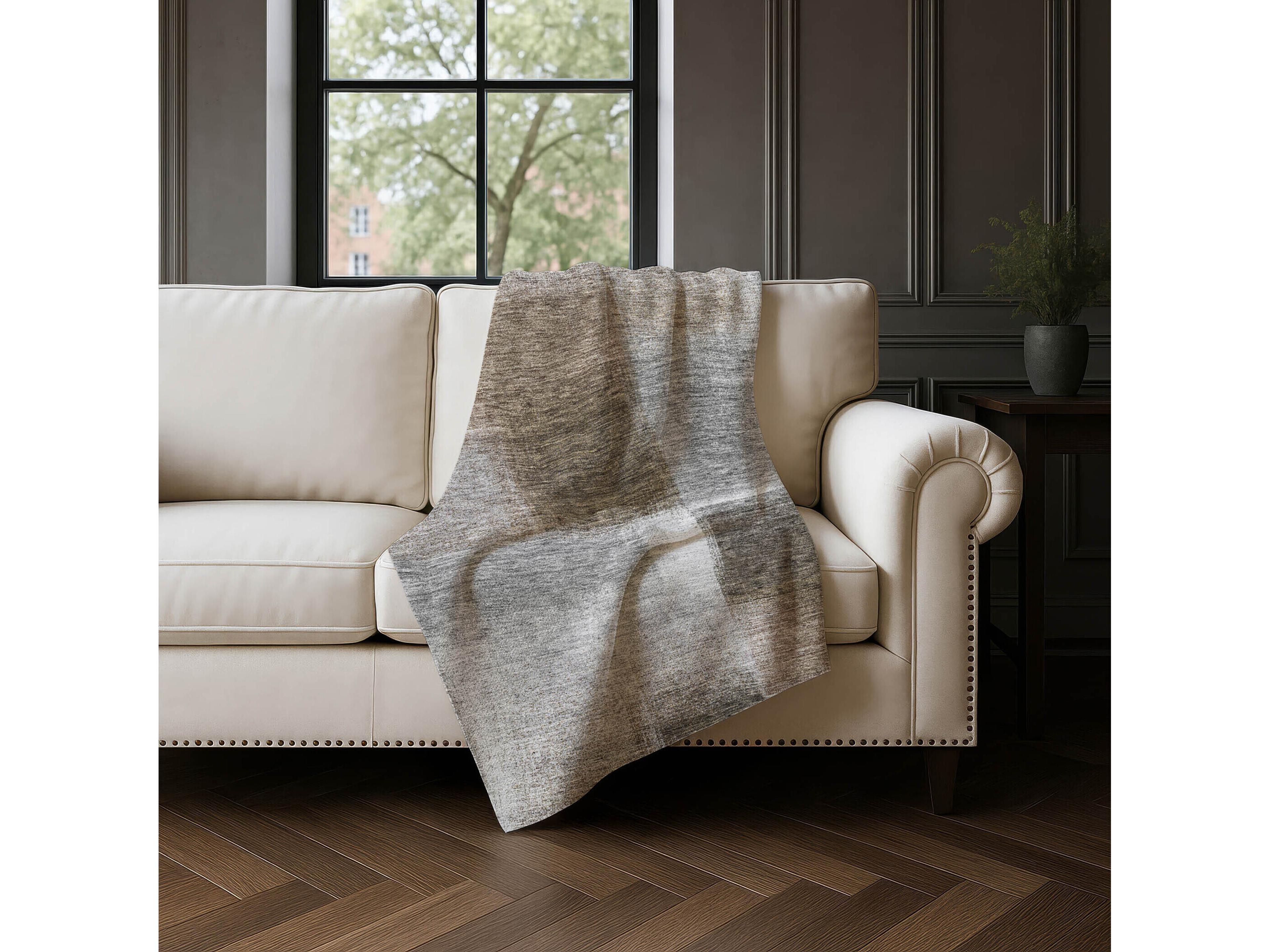 Dalyn Sherpa Gray Polyester Throw