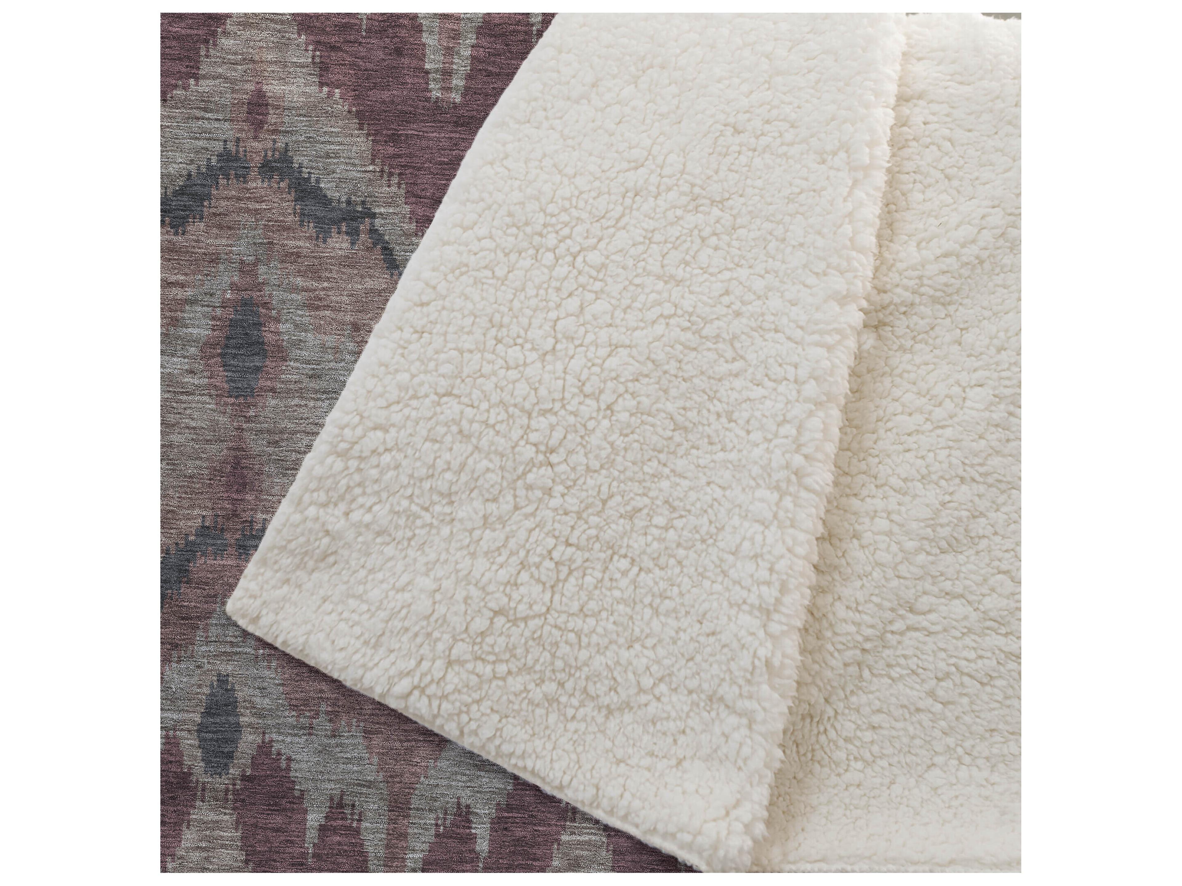 Dalyn Sherpa Red Polyester Throw