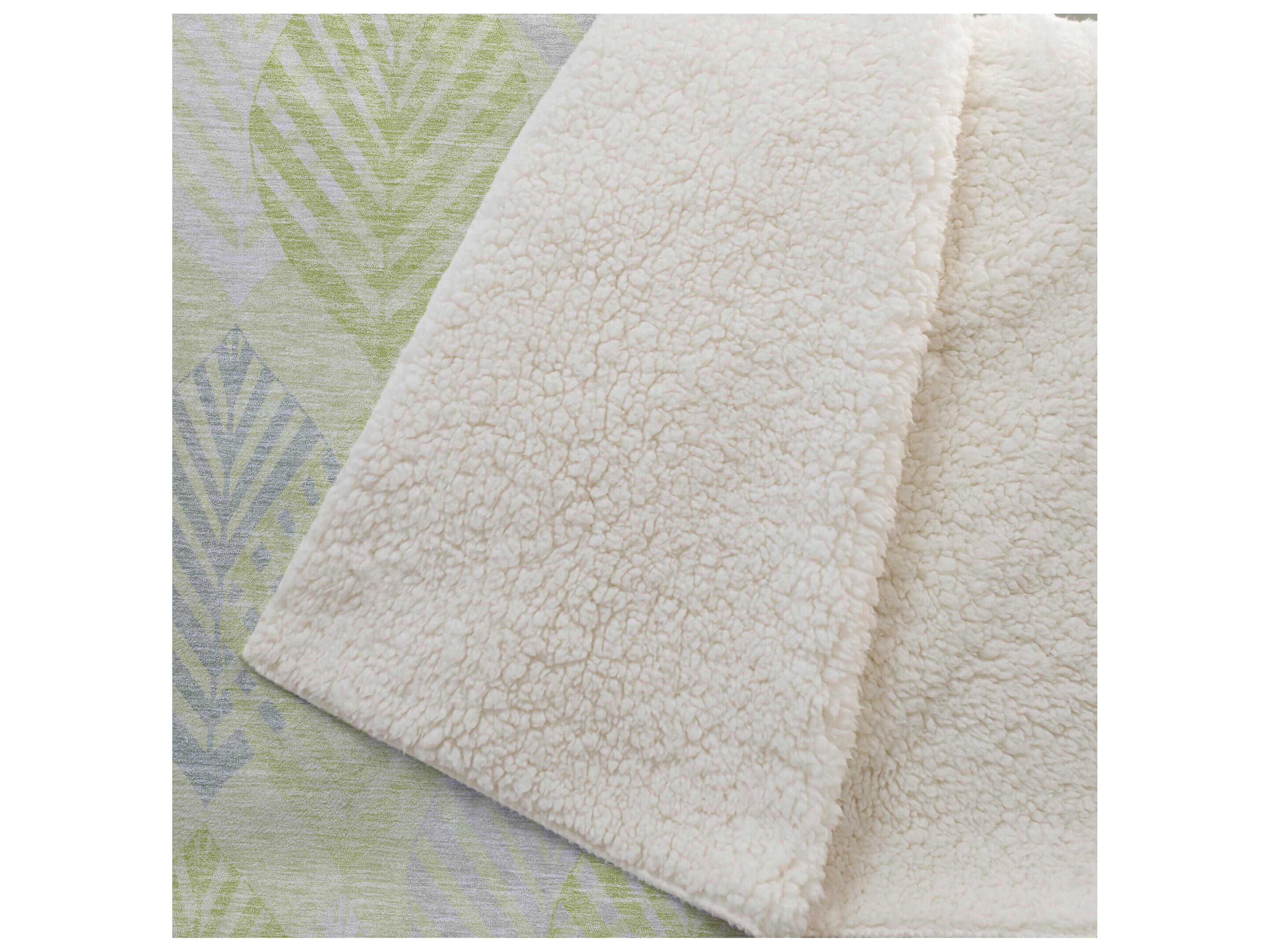 Dalyn Sherpa Green Polyester Throw