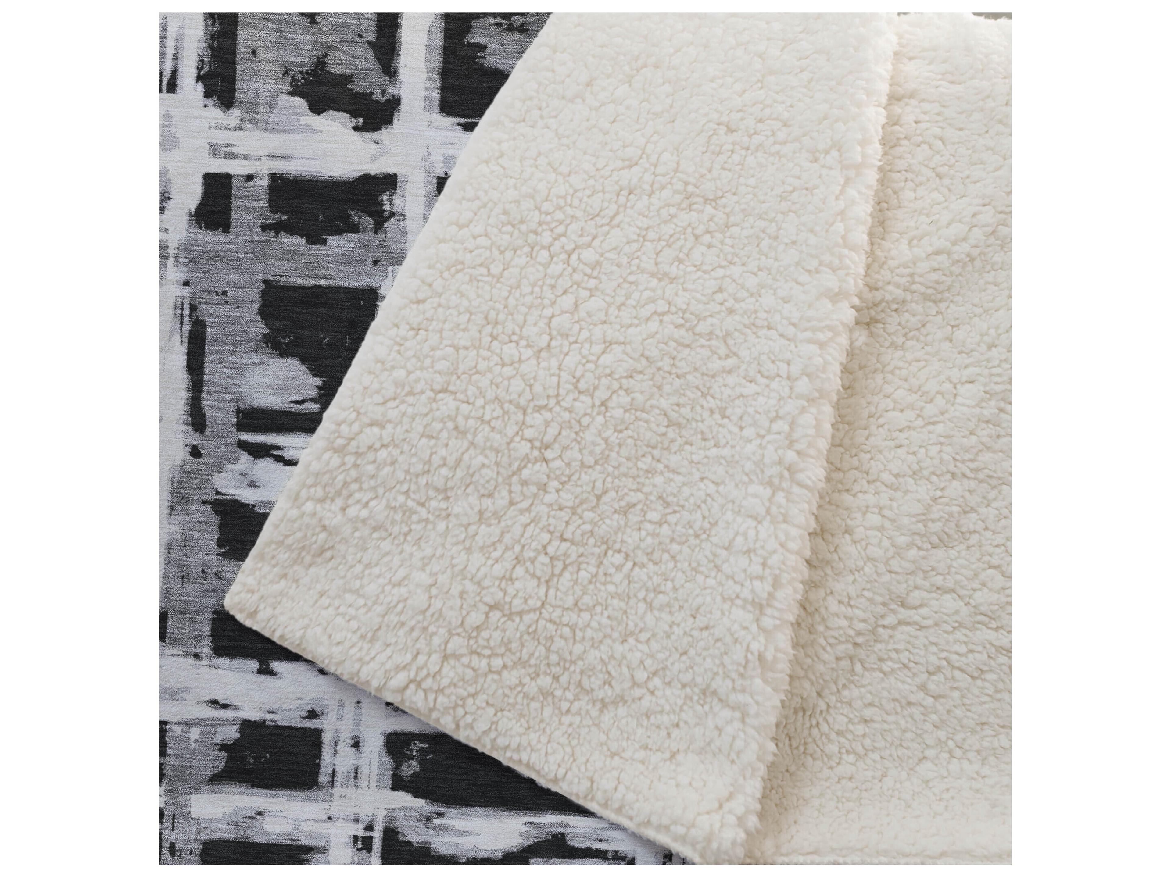 Dalyn Sherpa Black Polyester Throw