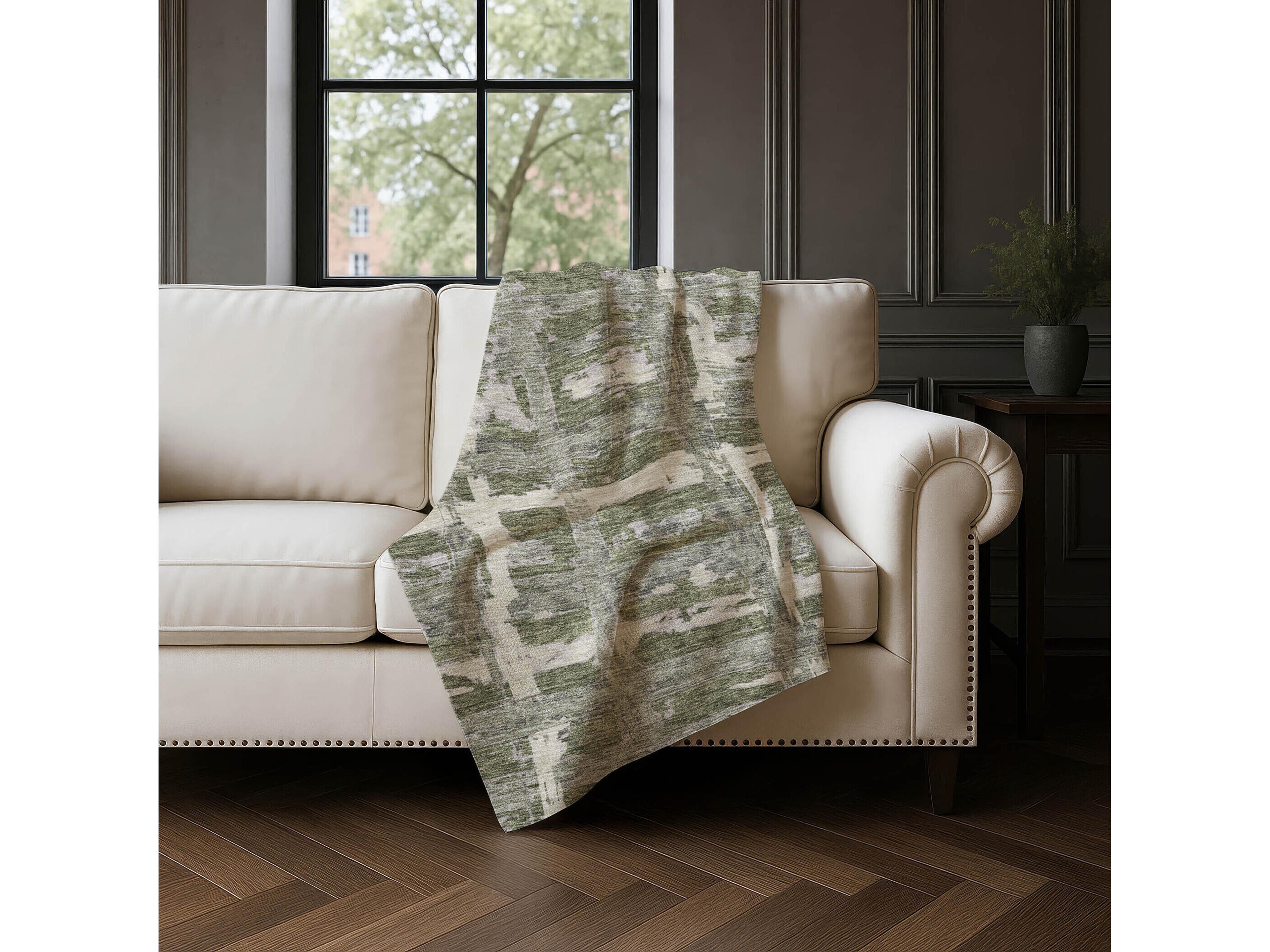 Dalyn Sherpa Green Polyester Throw