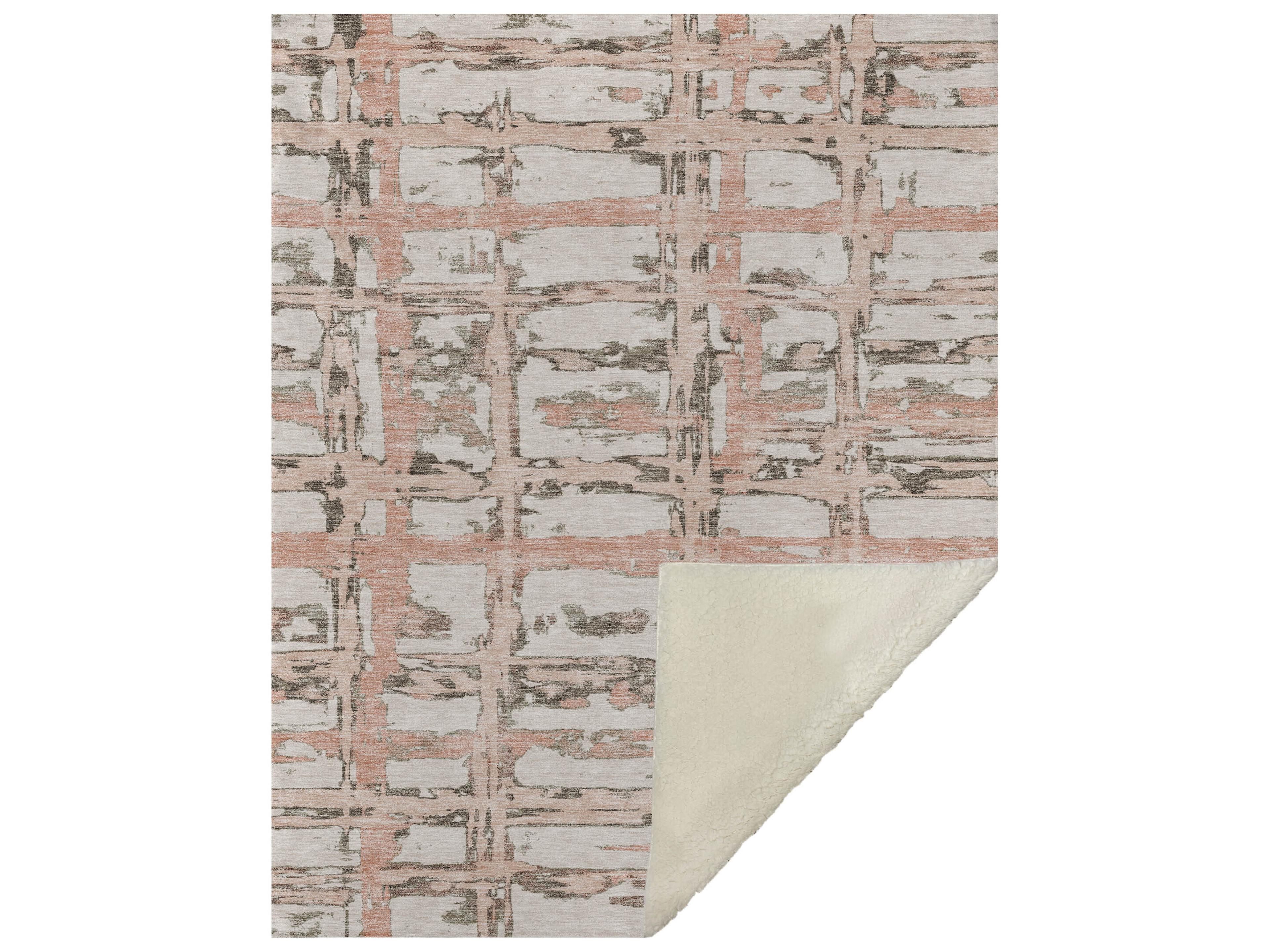Dalyn Sherpa Pink Polyester Throw