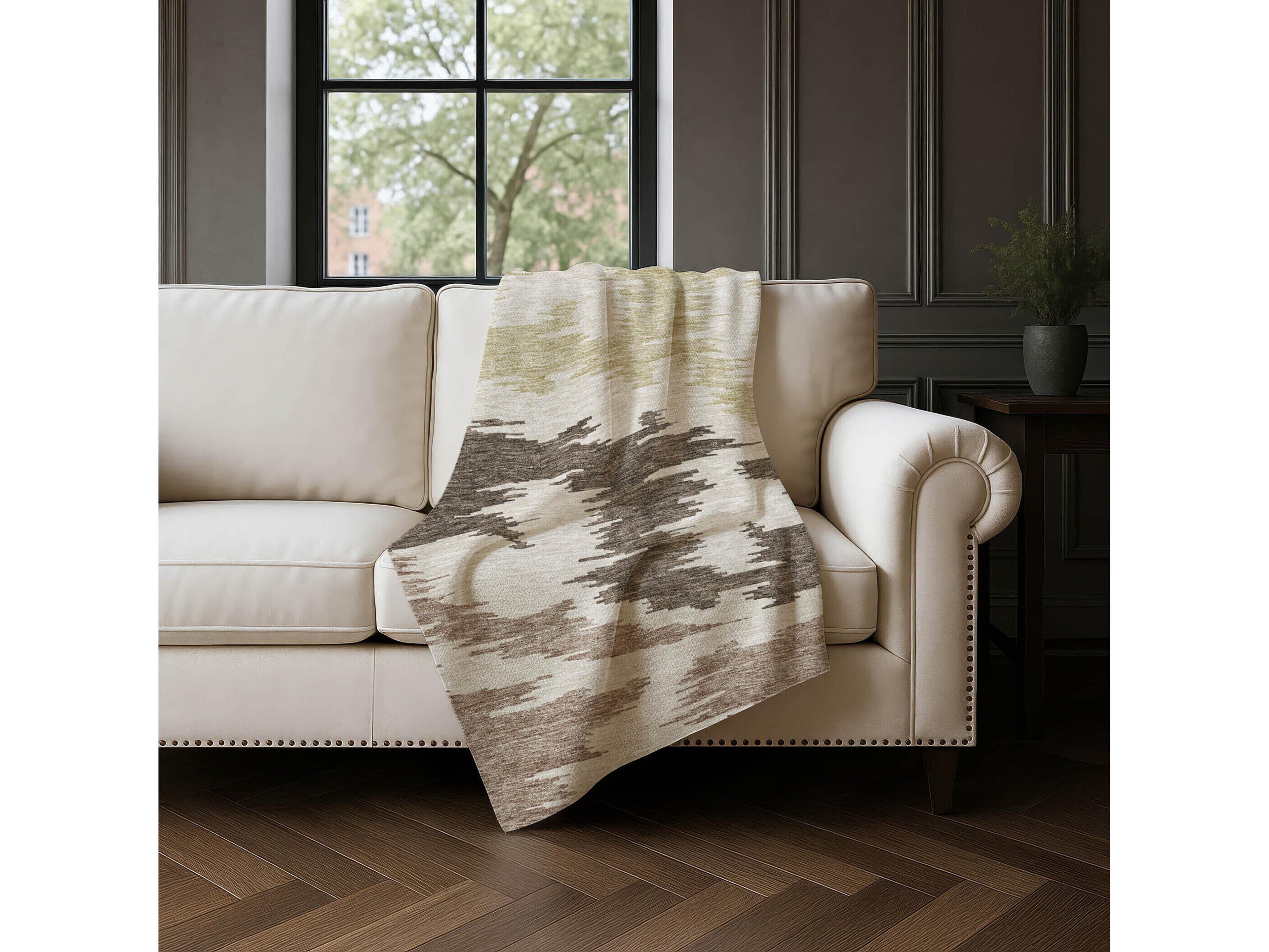 Dalyn Sherpa Brown Polyester Throw