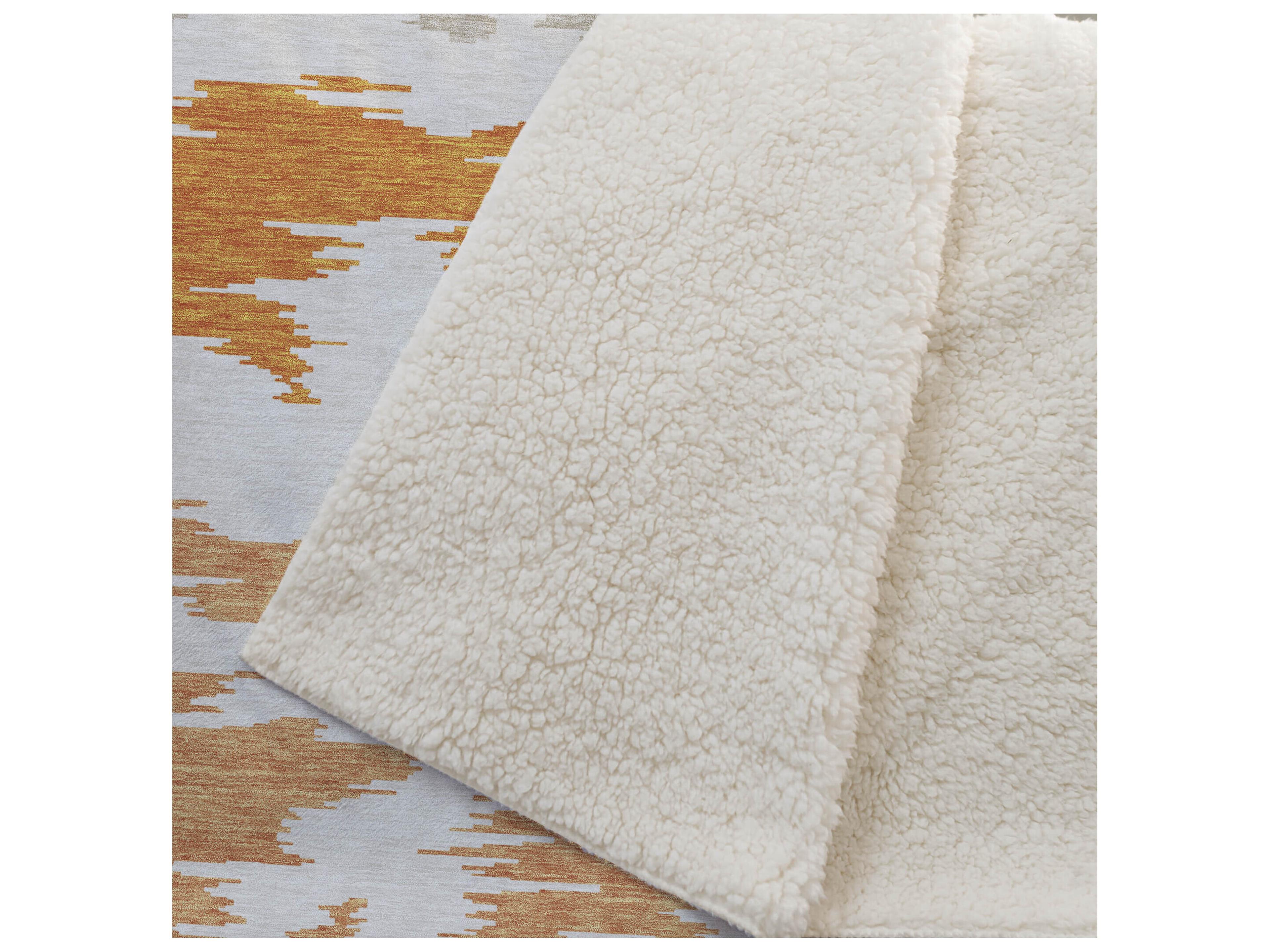 Dalyn Sherpa Orange Polyester Throw