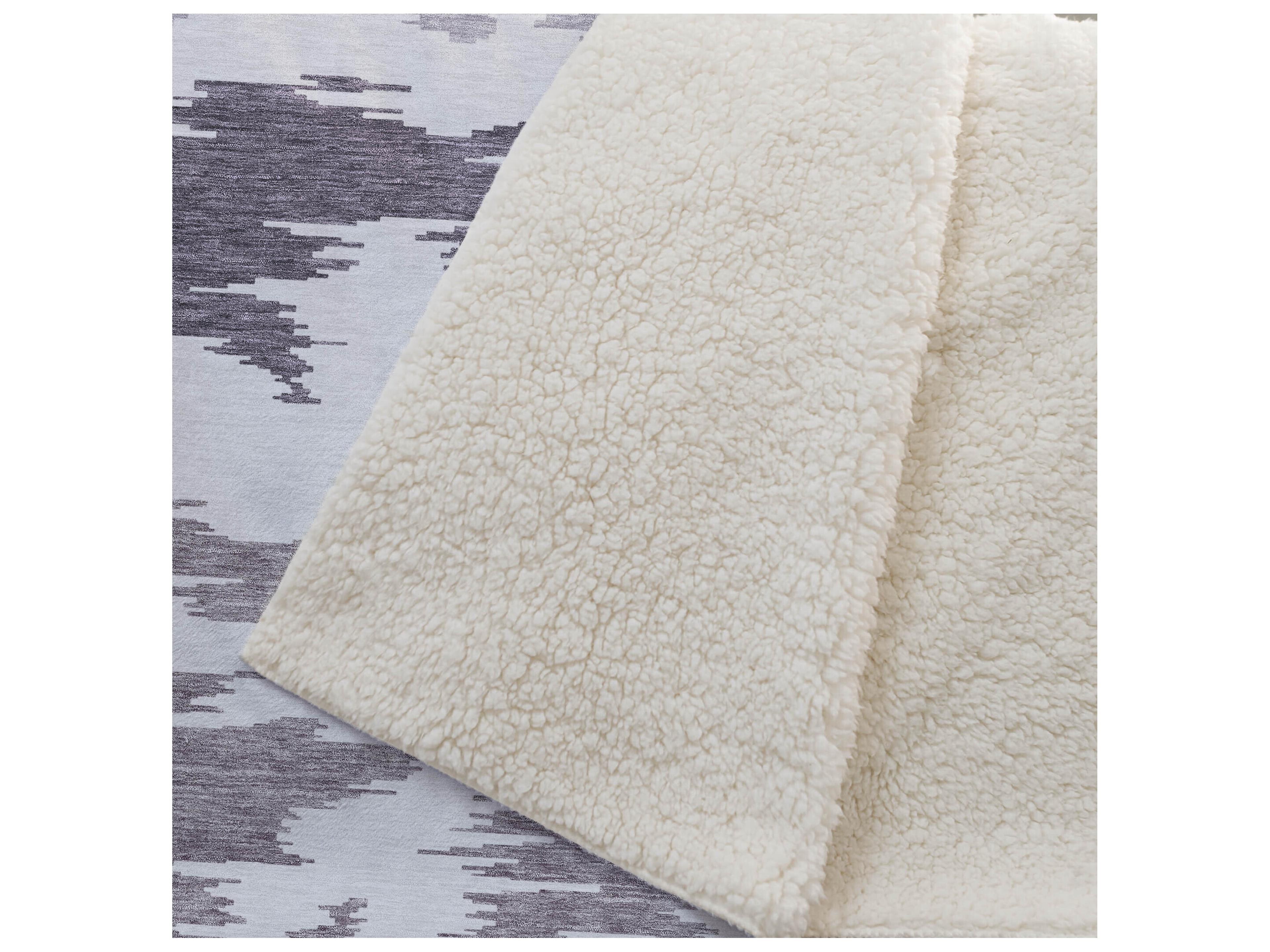 Dalyn Sherpa Purple Polyester Throw