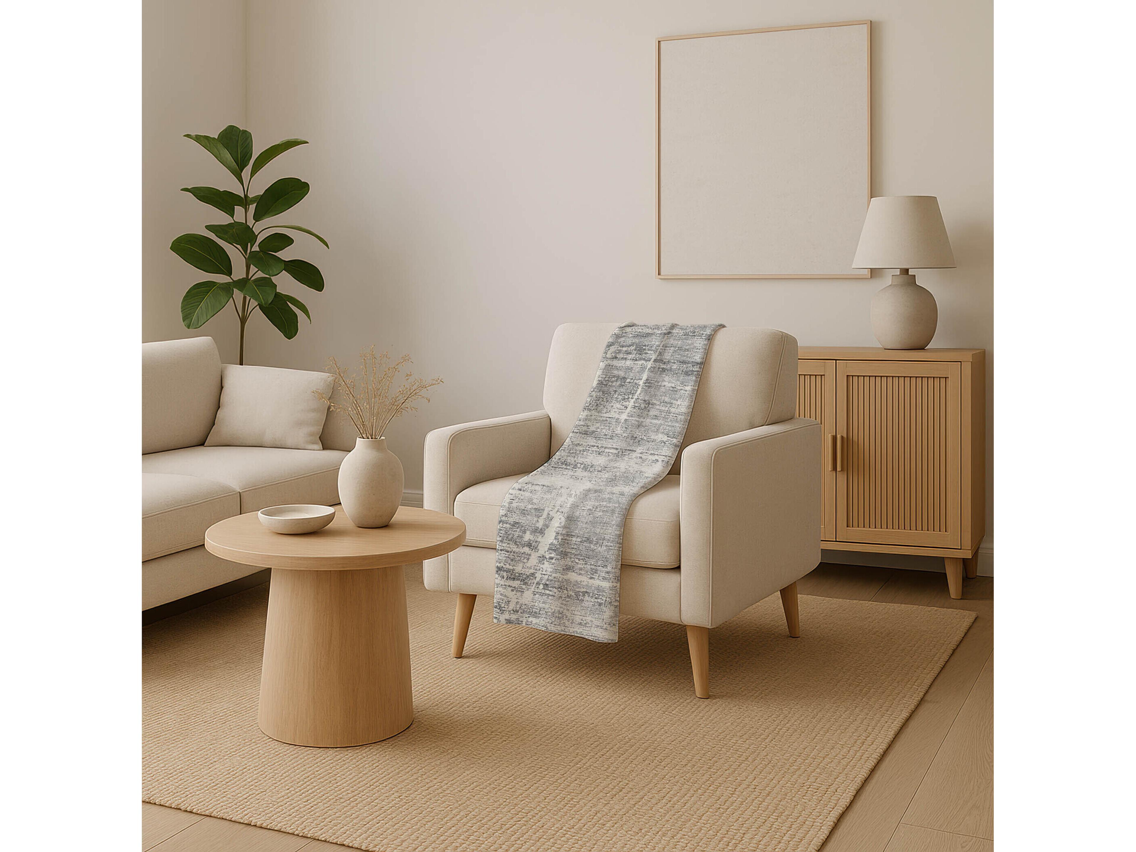 Dalyn Sherpa Gray Polyester Throw