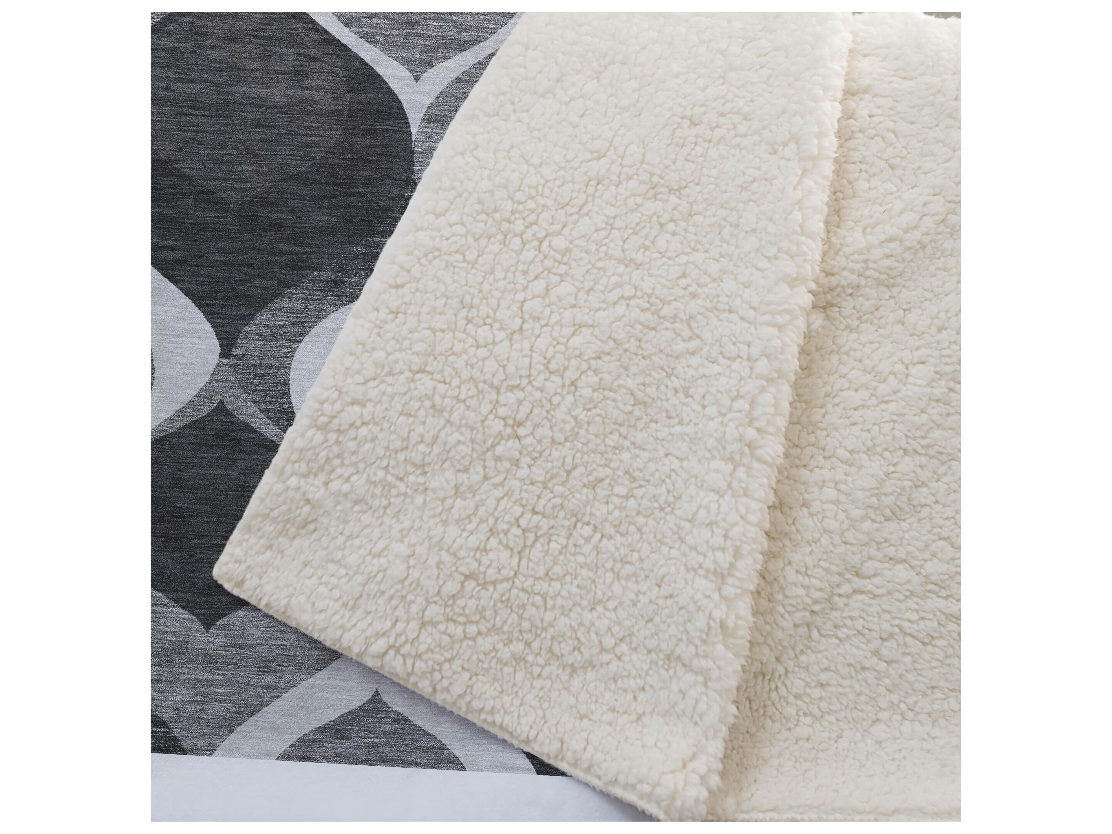 Dalyn Sherpa Black Polyester Throw