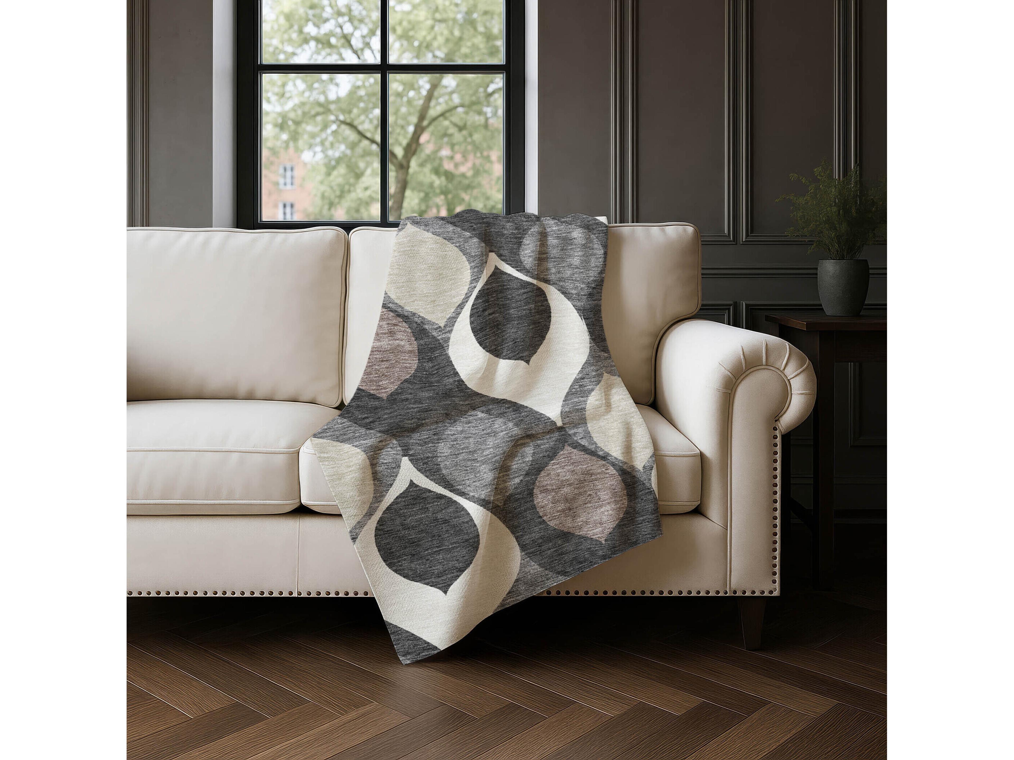 Dalyn Sherpa Gray Polyester Throw